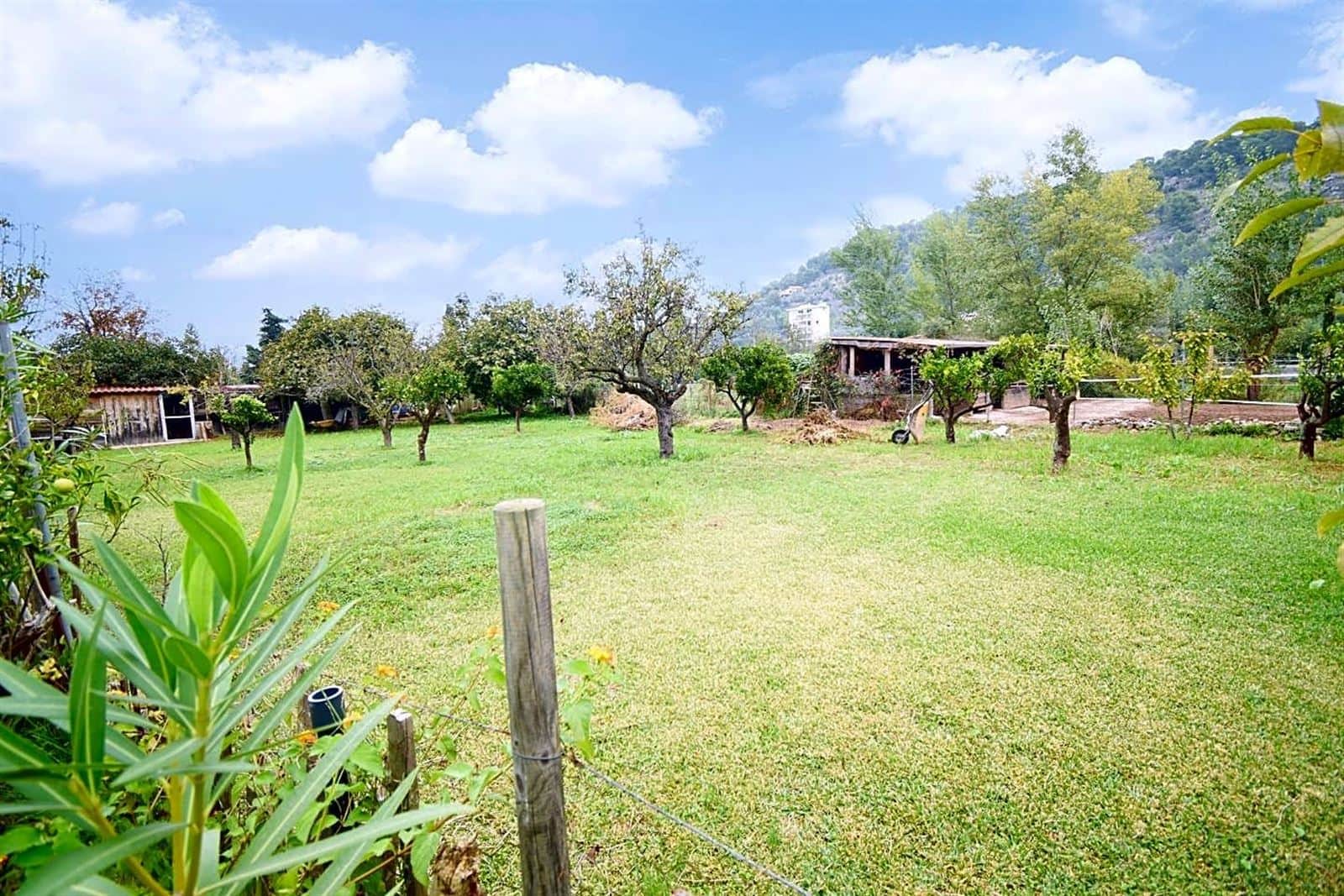 CASA CON GRAN JARDÍN Y TERRENO - PUERTO DE SÓLLER - Foto 1