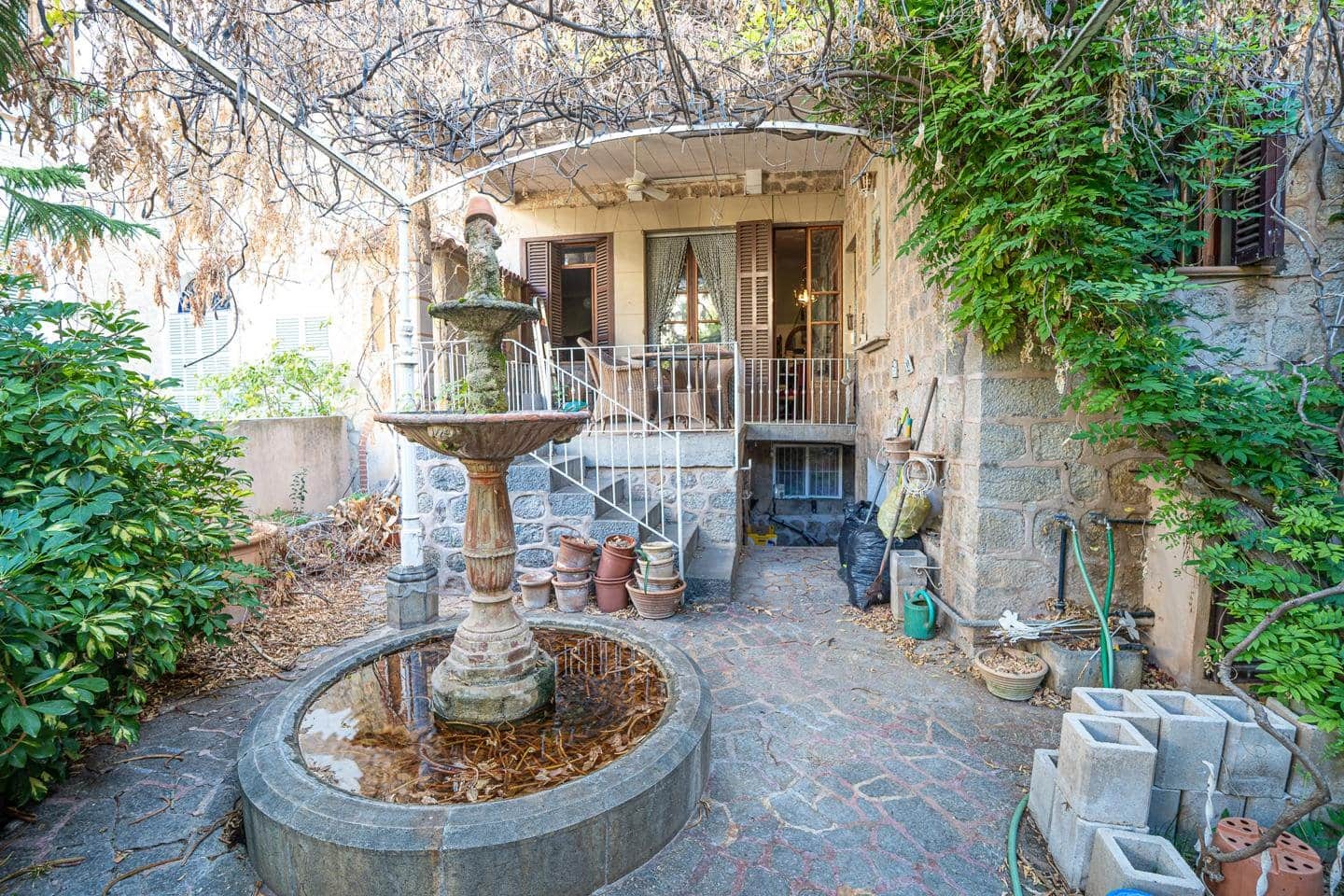 ENTRESUELO CON TERRAZA Y JARDIN EN SOLLER - Foto 1