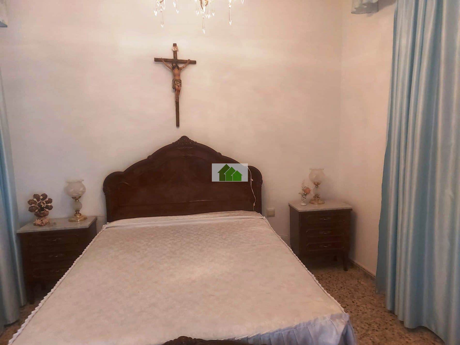 C-987 VENTA DE CASA EN PLANTA BAJA CON TERRAZA CUBIERTA Y NAVE EN PLANTA ALTA - Foto 2