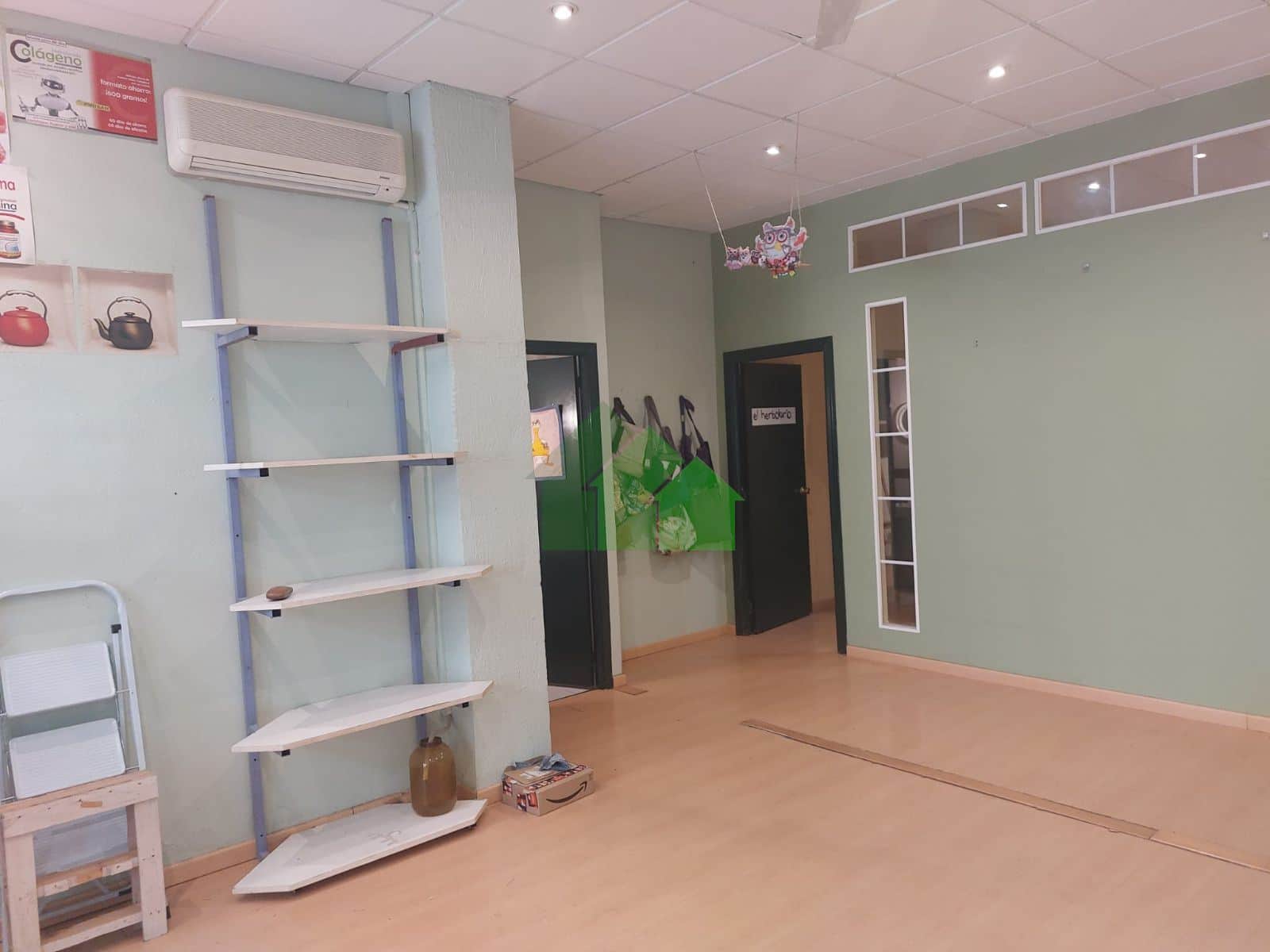 l-245: VENTA DE LOCAL COMERCIAL CON SÓTANO EN EL CENTRO DE MONTIJO - Foto 4