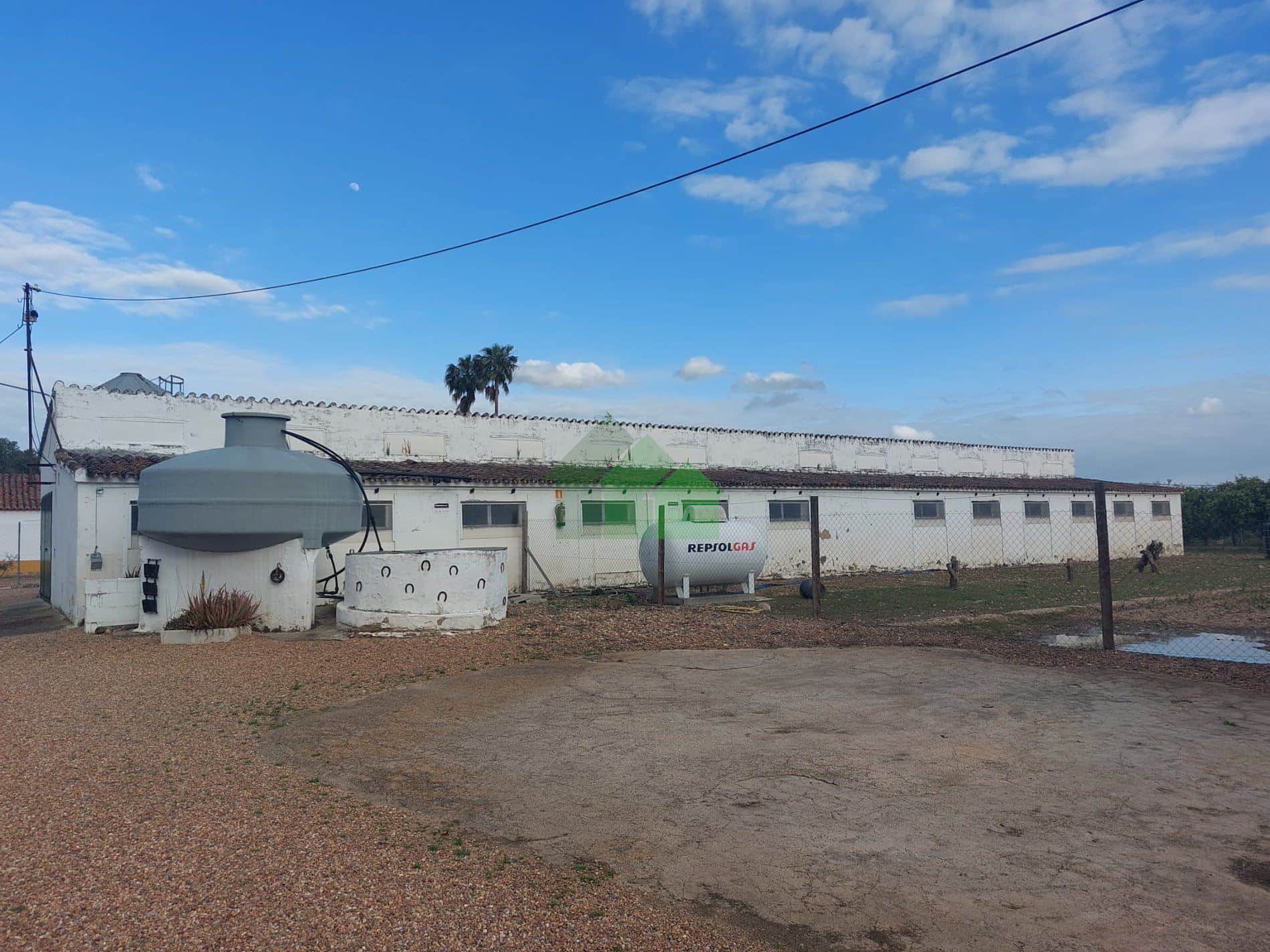 N-76 SE VENDE EXPLOTACIÓN AVÍCOLA EN  ACTIVIDAD, 4 NAVES + COCHERA + 2 CASAS - Foto 1