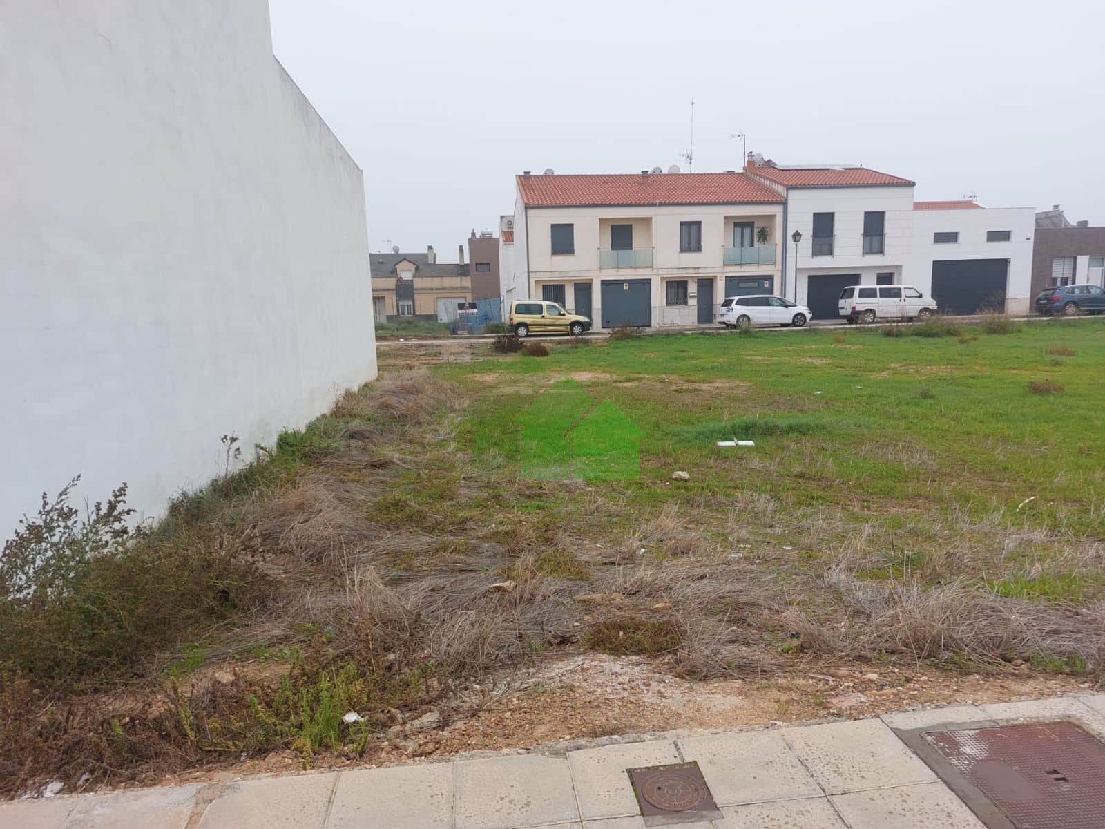 VENTA DE SOLAR ZONA PADEL MONTIJO - Foto 2