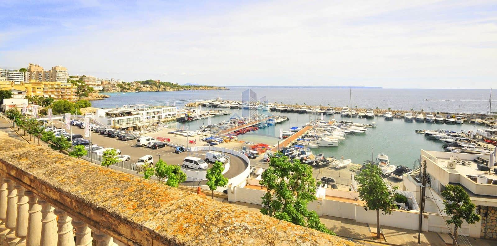 Amplia casa en primera línea del Puerto de Calanova - Foto 1