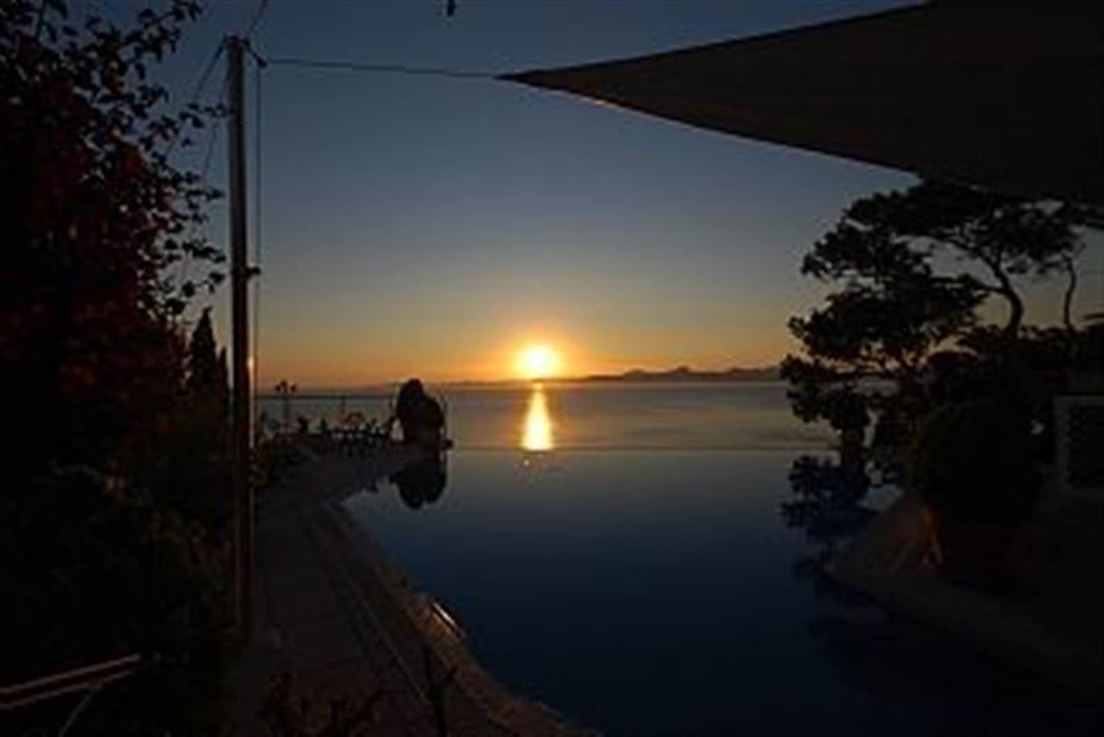 Villa con ESPECTACULARES VISTAS en Bahia Azul - Foto 2