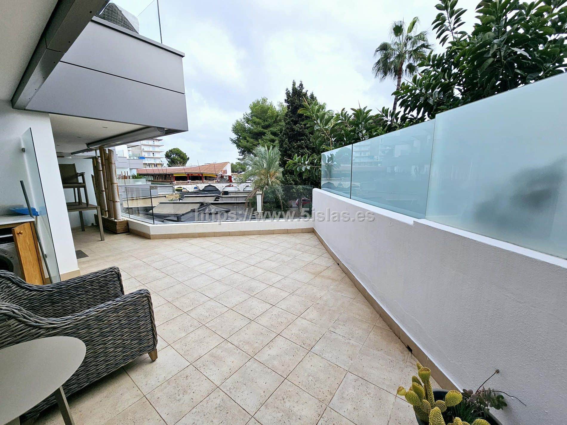 Palma Nova, apartamento con amplia terraza frente playa - Foto 5
