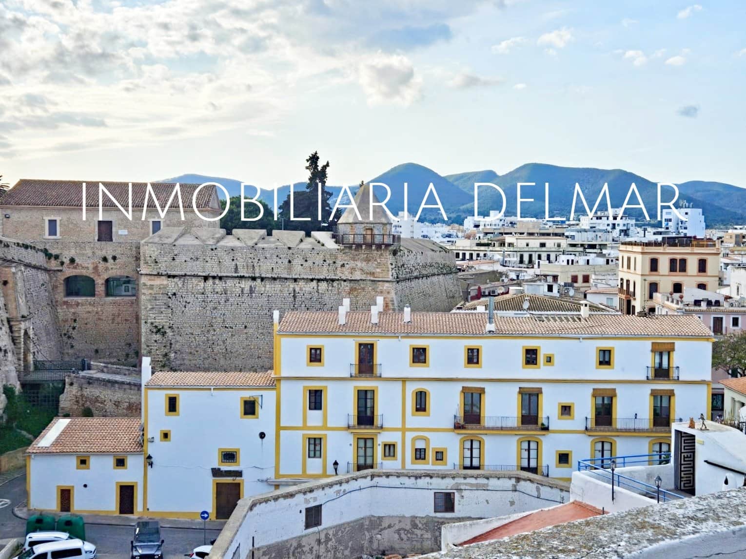DÚPLEX CON TERRAZA Y VISTAS A DALT VILA - Foto 3