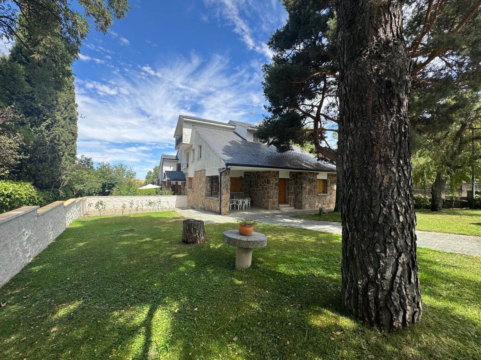 Pareado - El Espinar - Foto 1