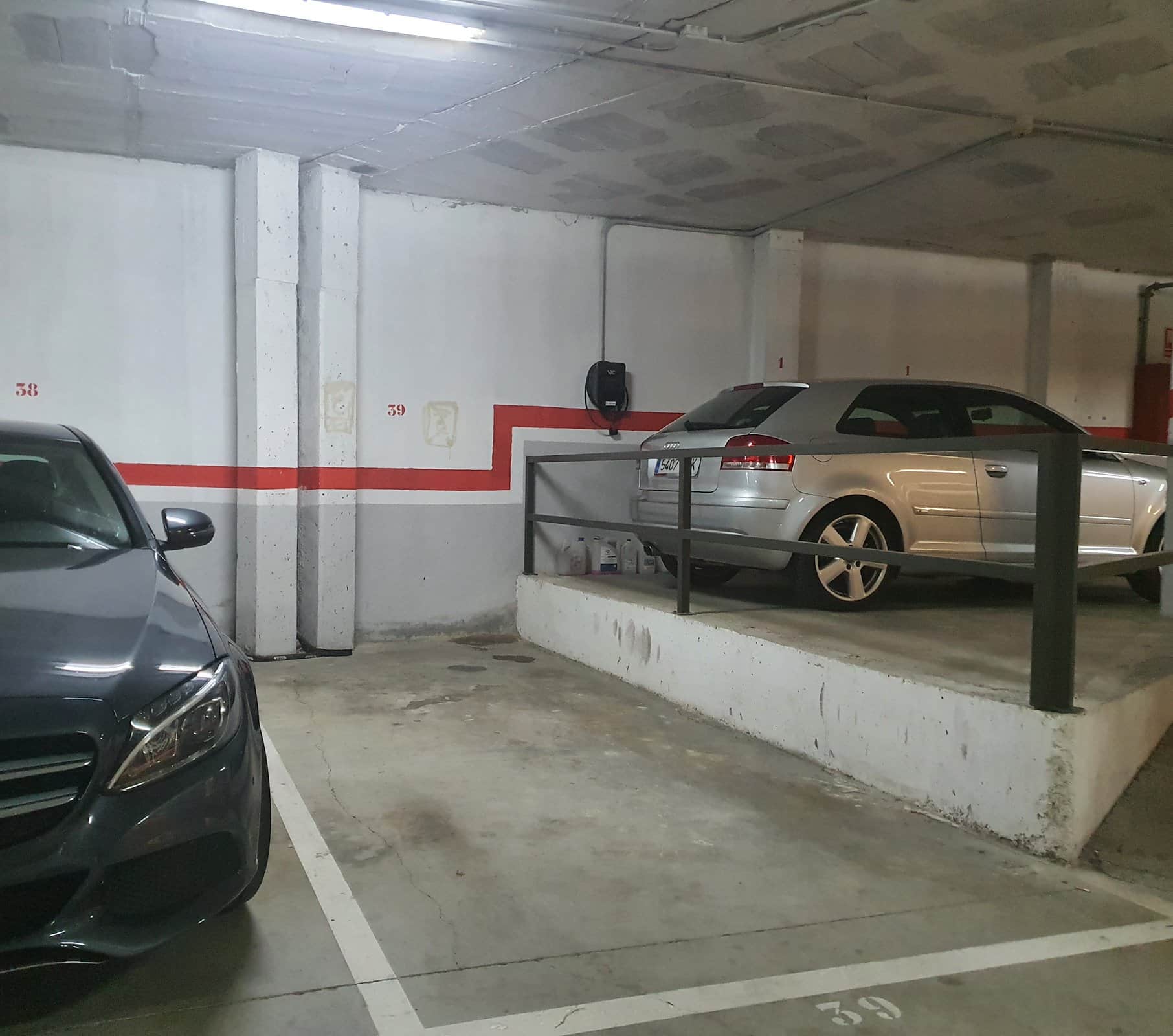 PLAZA PARKING MOLINS DE REI - Foto 1