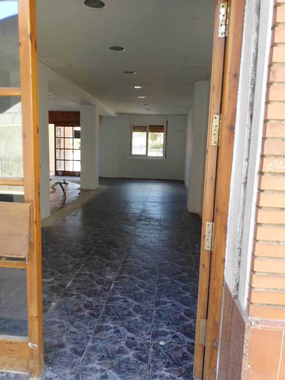 ALQUILER LOCAL EL PAPIOL - Foto 2