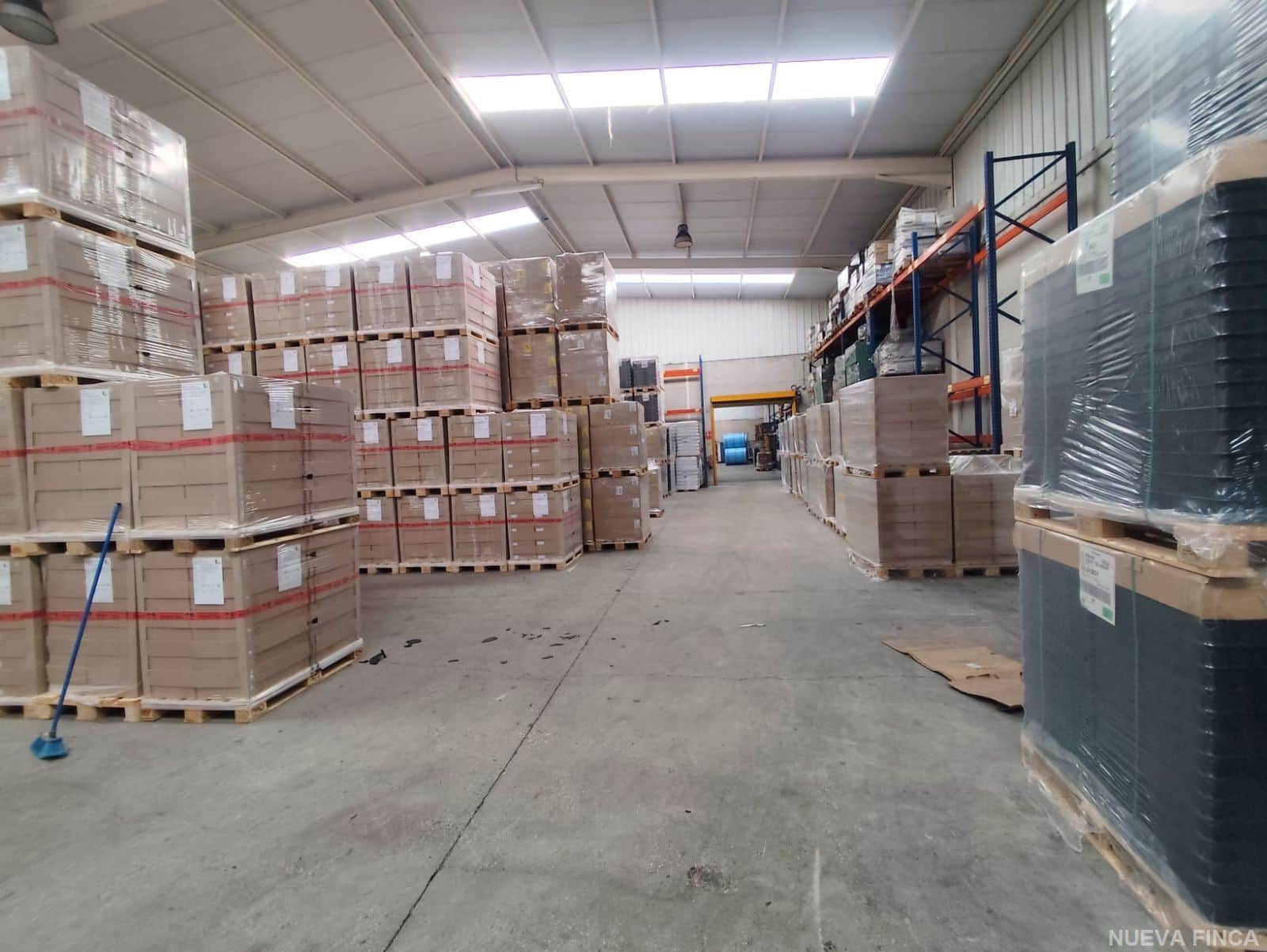 Nave industrial en venta en Yagüe/villalonquejar, Burgos - Foto 2