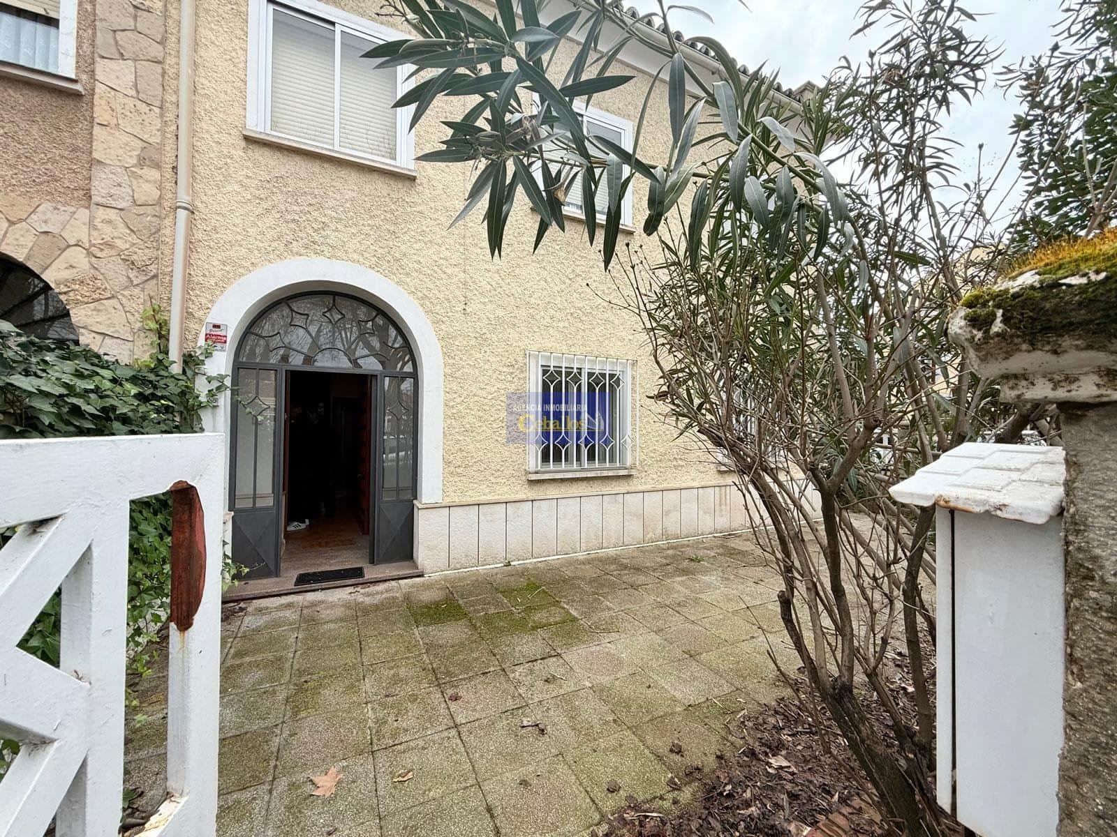 🏡 Excepcional Chalet Adosado en el Corazón de Guadalajara – Elegancia, Exclusividad y Confort - Foto 1