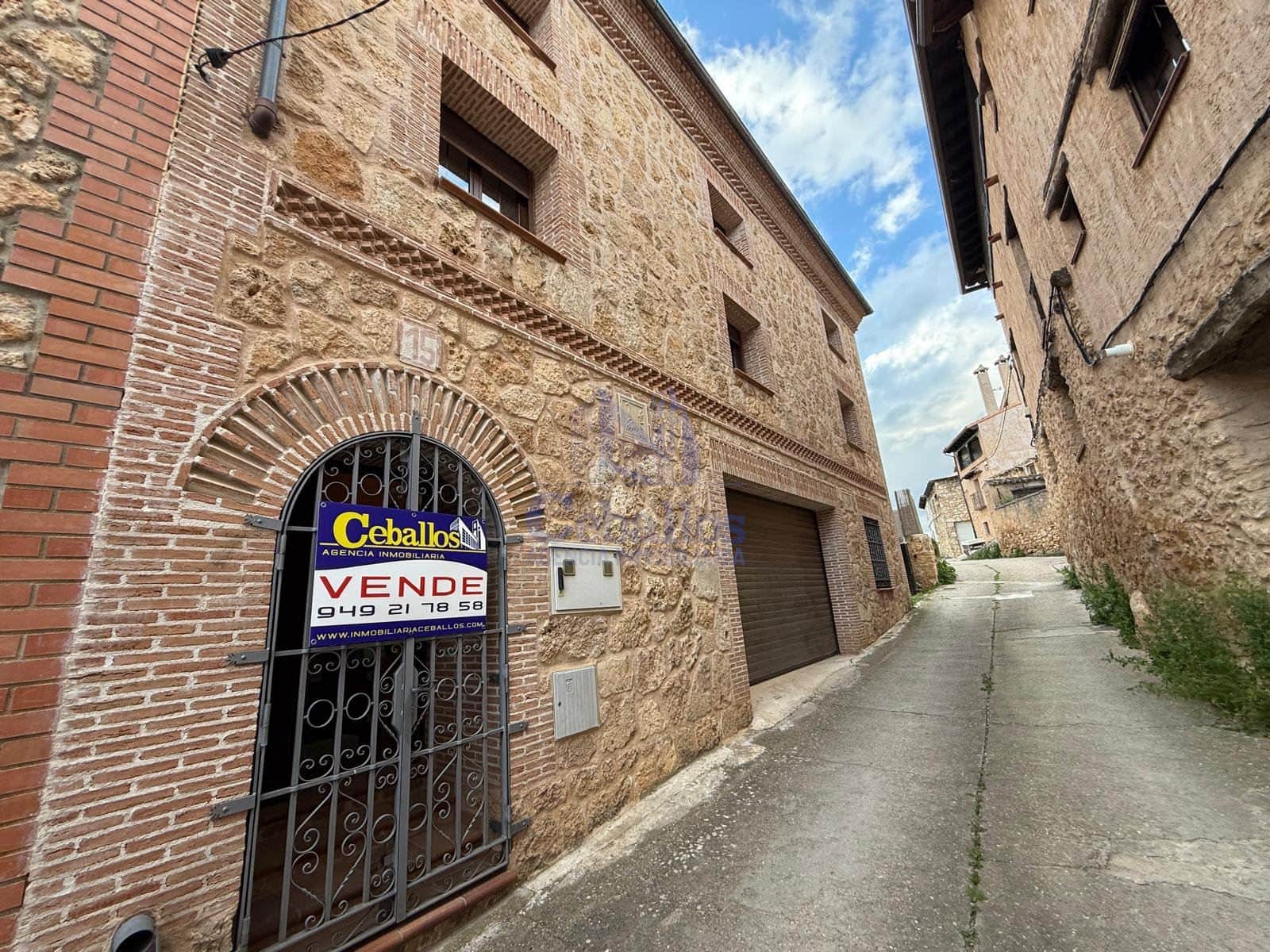 🌿✨ Vive o invierte en un entorno único – Espectacular casa de calidad excepcional en Ruguilla, Guadalajara ✨🌿 - Foto 2