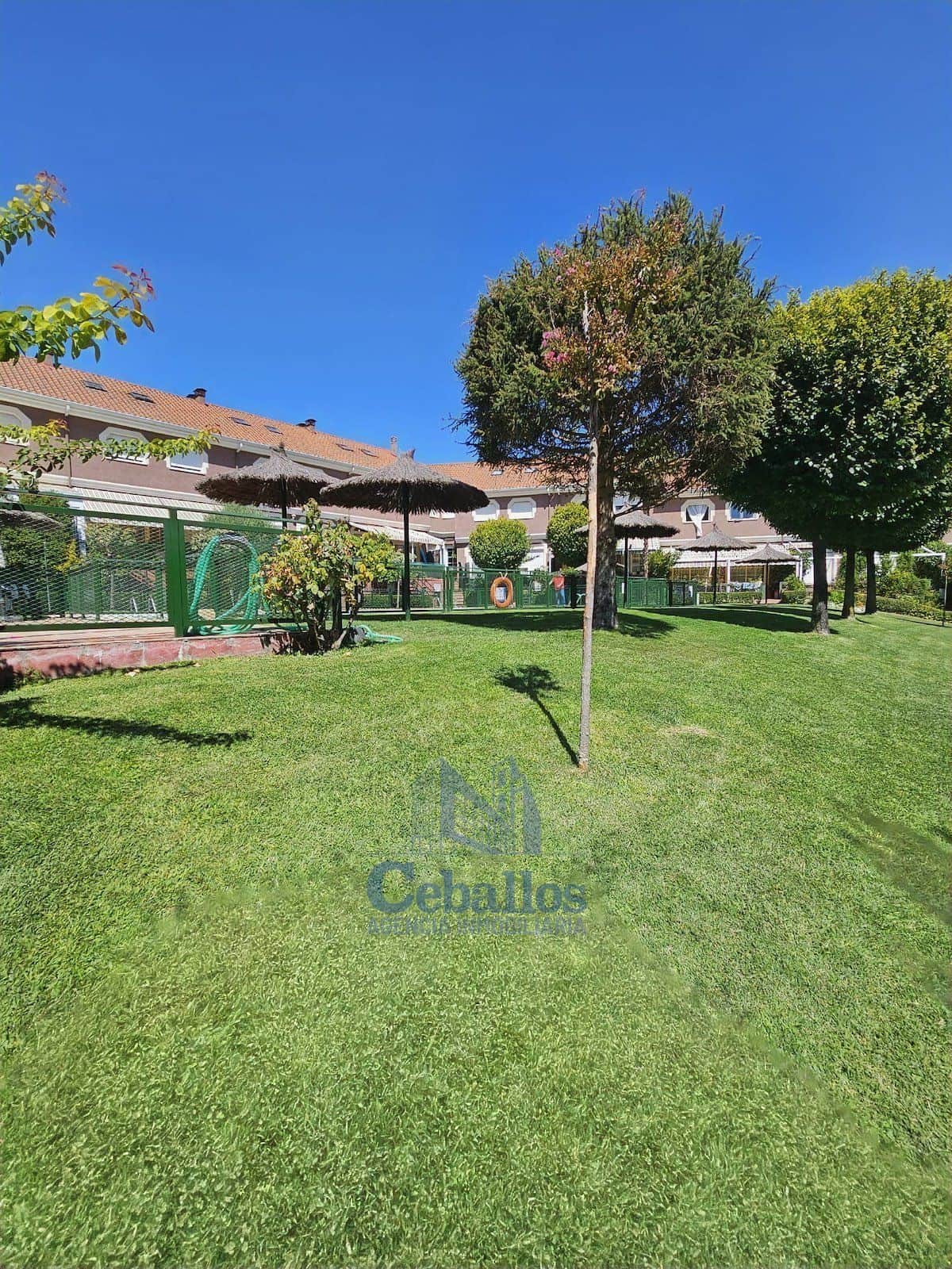 🏡 Amplia Casa en la Zona de Renfe – Espacio, comodidad y ubicación privilegiada - Foto 5