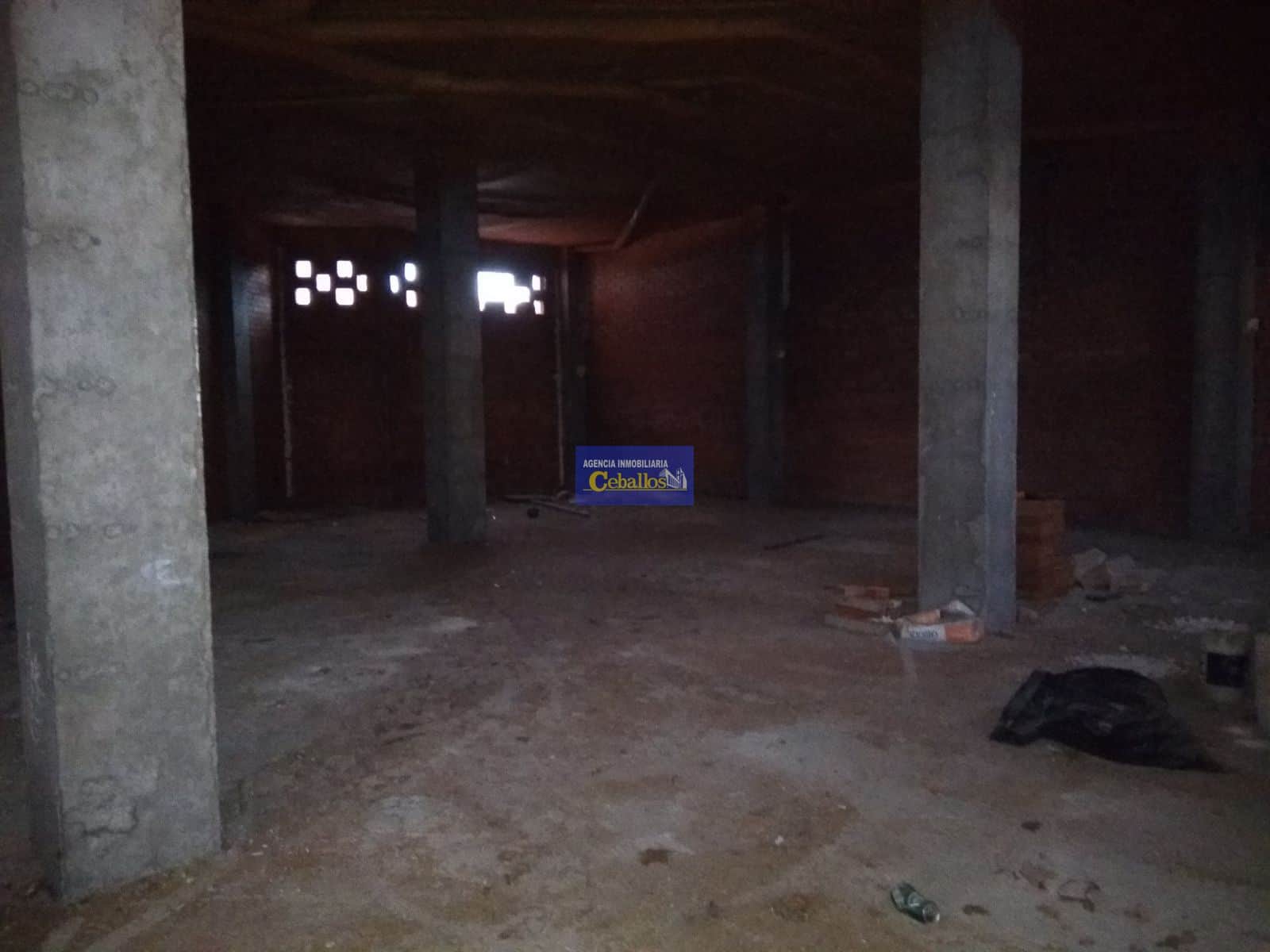 Local comercial en alquiler en Guadalajara - Foto 4