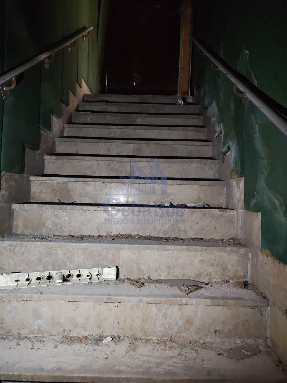 Local para Arrendamiento: Oportunidad de Establecer tu Bar en el Corazón de Guadalajara - Foto 5