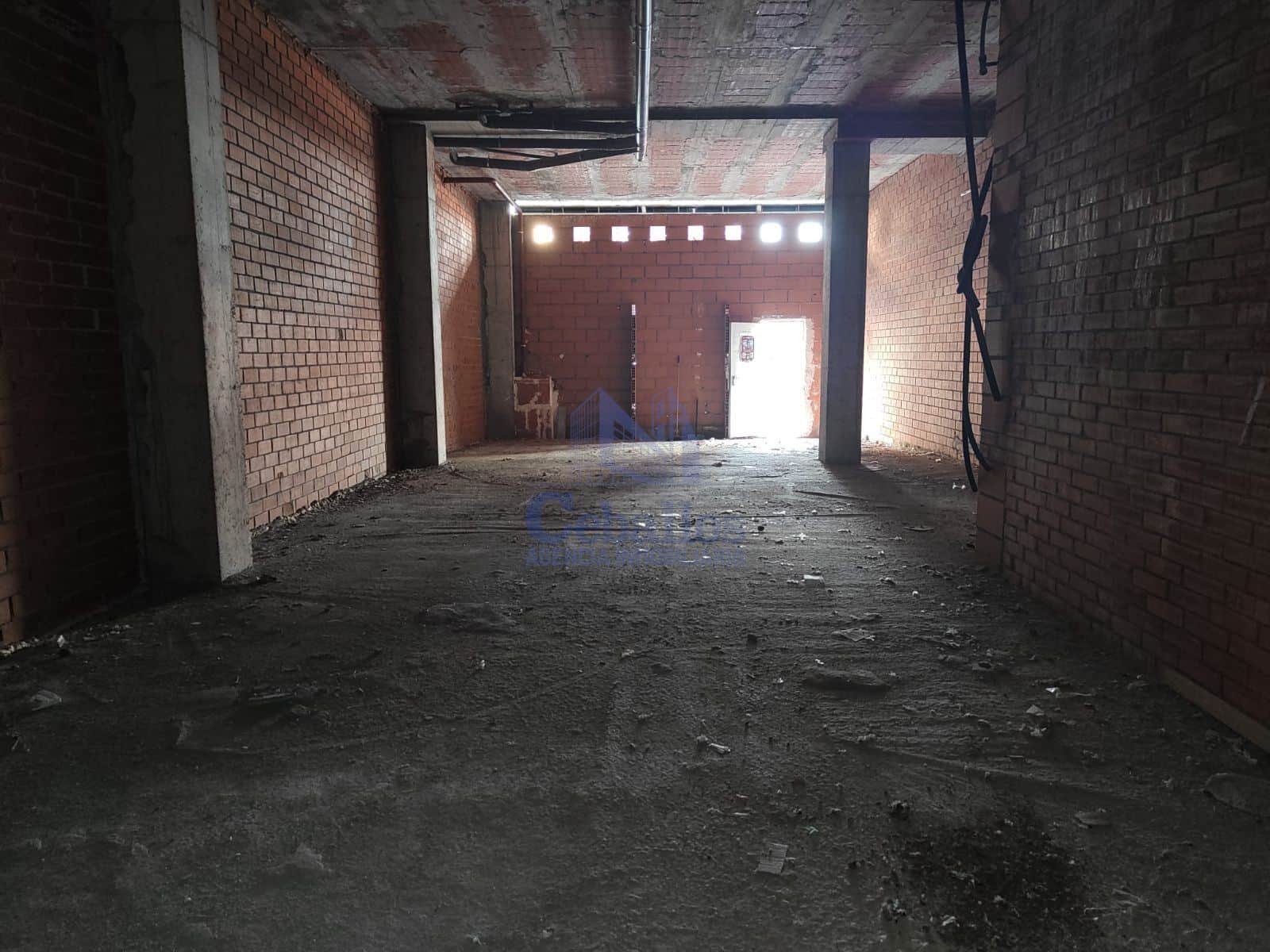 ¡Gran Oportunidad! Local en Bruto en Alquiler en la Zona de Los Valles - Foto 3