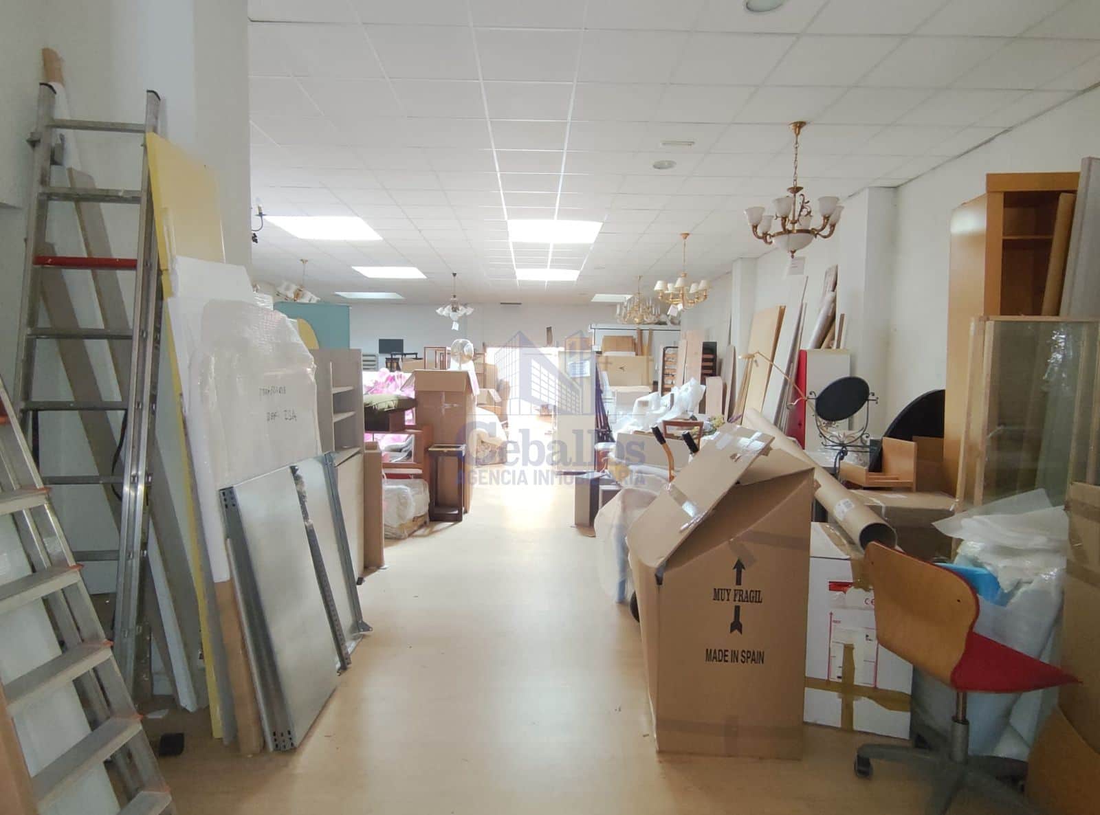 ¡Oportunidad Única! Local Comercial Céntrico en Alquiler - Foto 1