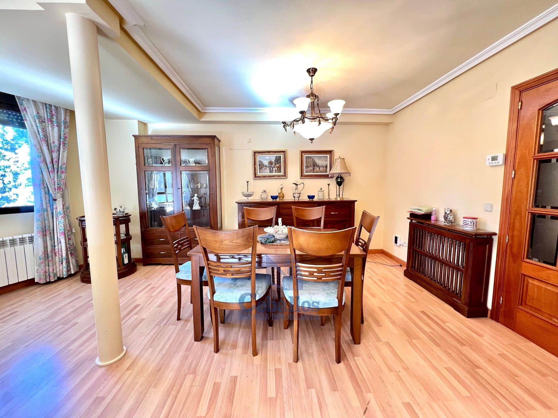 🏡 Vivienda Amplia en Pleno Centro de la Ciudad – 170 m², Garaje y Trastero - Foto 4