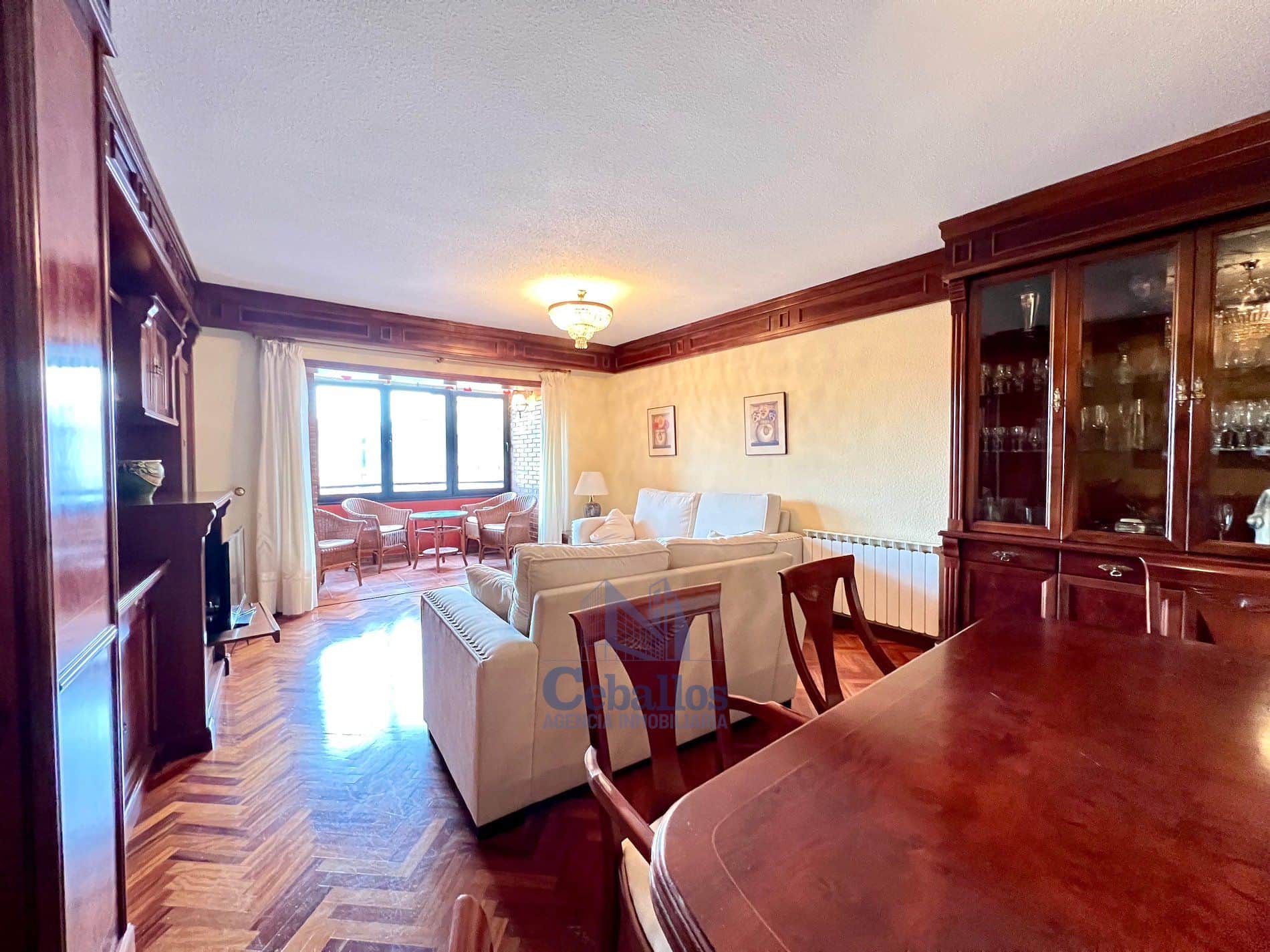 🏡 Amplia y Luminosa Vivienda en Calle Padre Félix Flores – Guadalajara - Foto 5