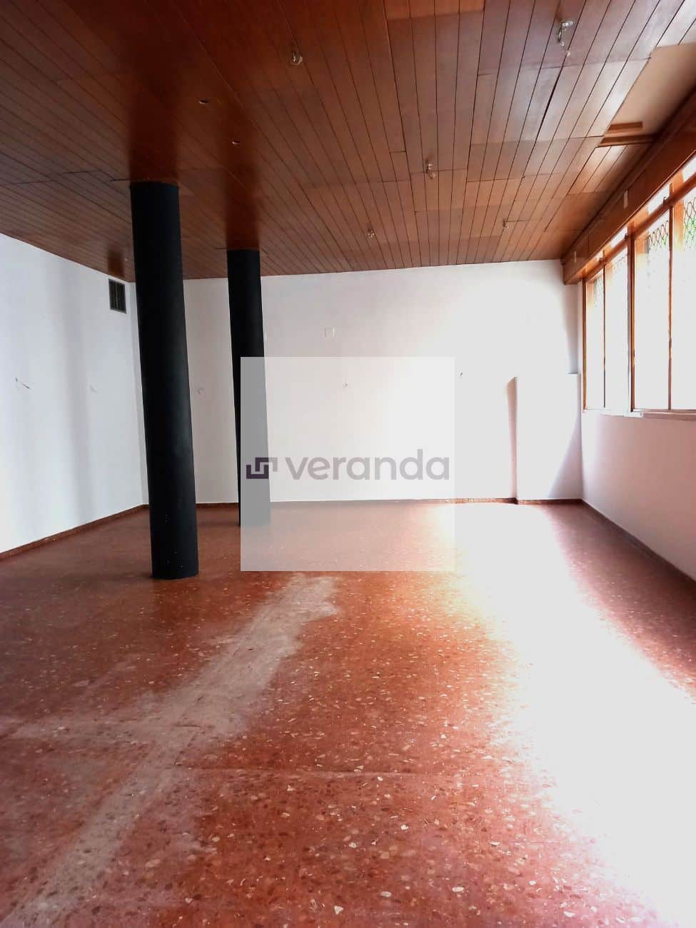 LOCAL DE NEGOCIO 139 M2 - Foto 3