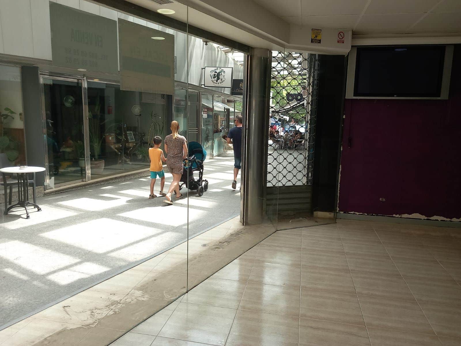 LOCAL 54 m2 AVINGUDA PRIMAVERA 17 CERDANYOLA DEL VALLES - Foto 4