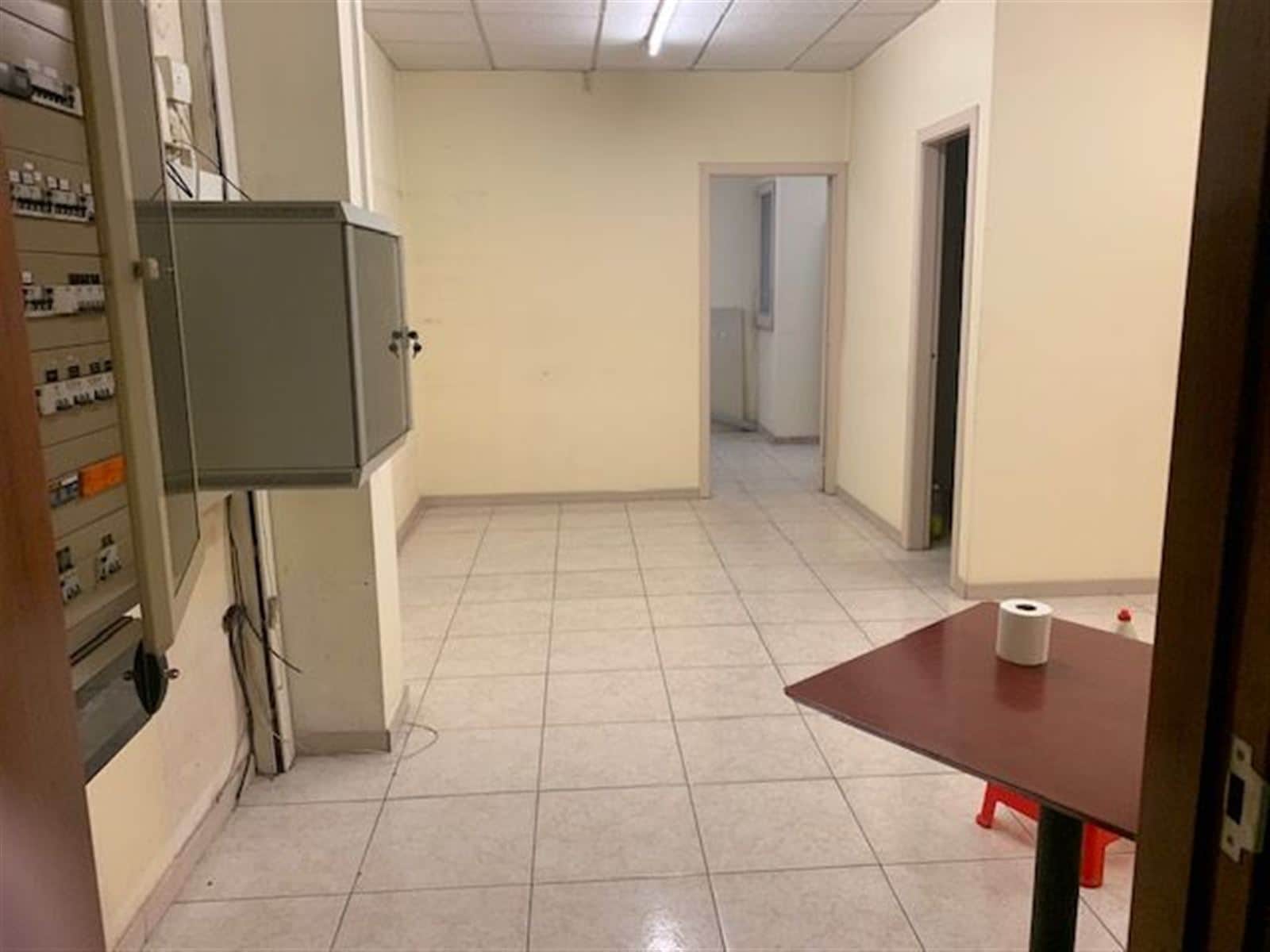 LOCAL COMERCIAL RAMBLA SANT JORDI  78 CENTRO  150M DIAFANO - Foto 3