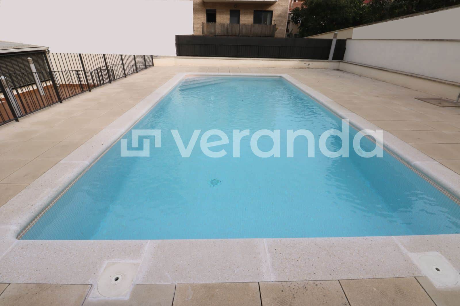 SEMINUEVO 101 M2 3 HABITACIONES Y PISCINA COMUNITARIA - Foto 2