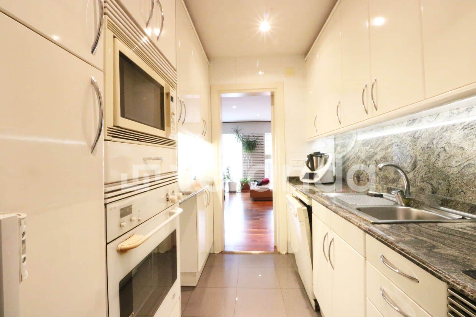 3 HABITACIONES  77 M2 ASCENSOR Y BALCON - Foto 3