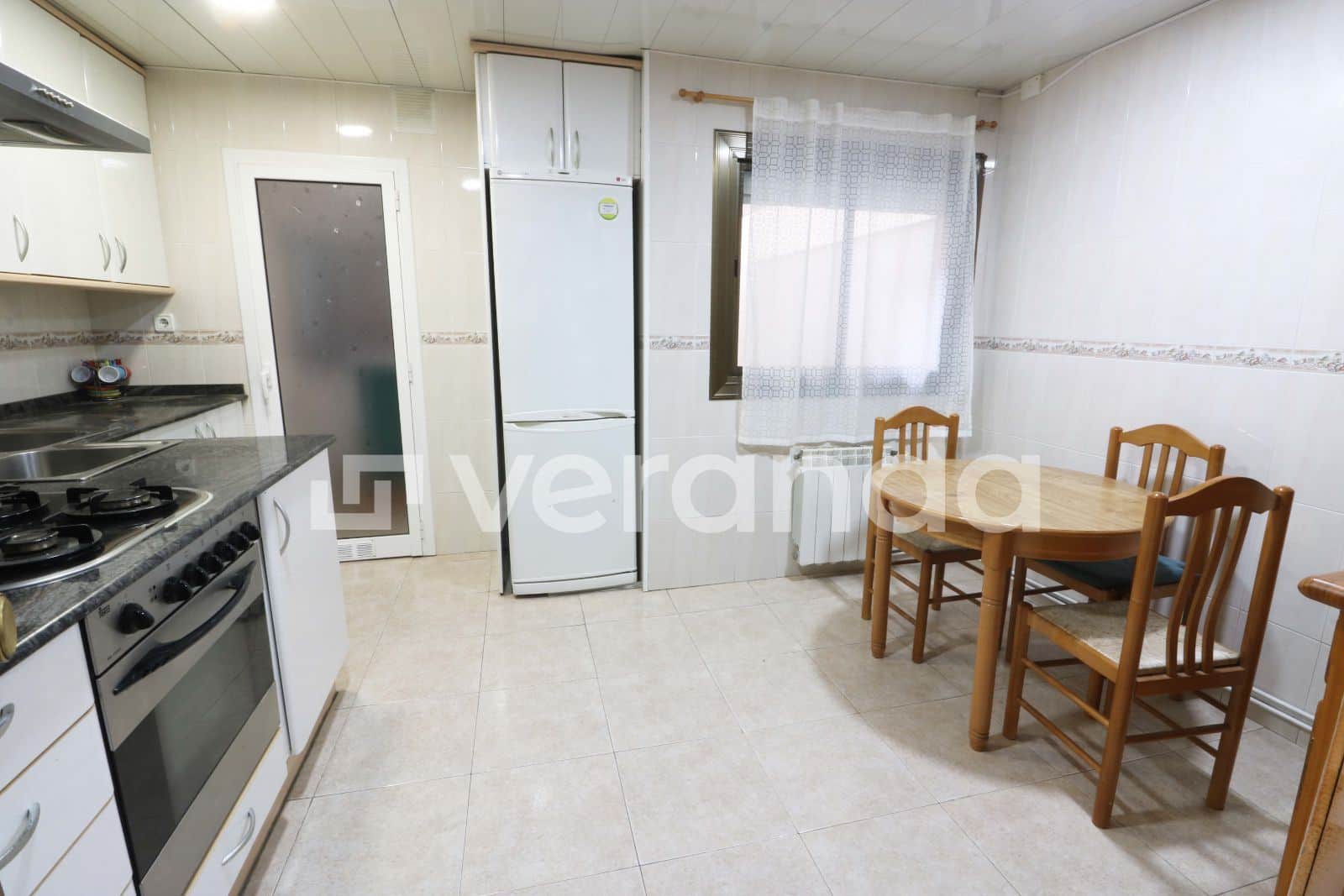 PLANTA BAJA CON TERRAZA DE 44 M2 3 HABITACIONES - Foto 2