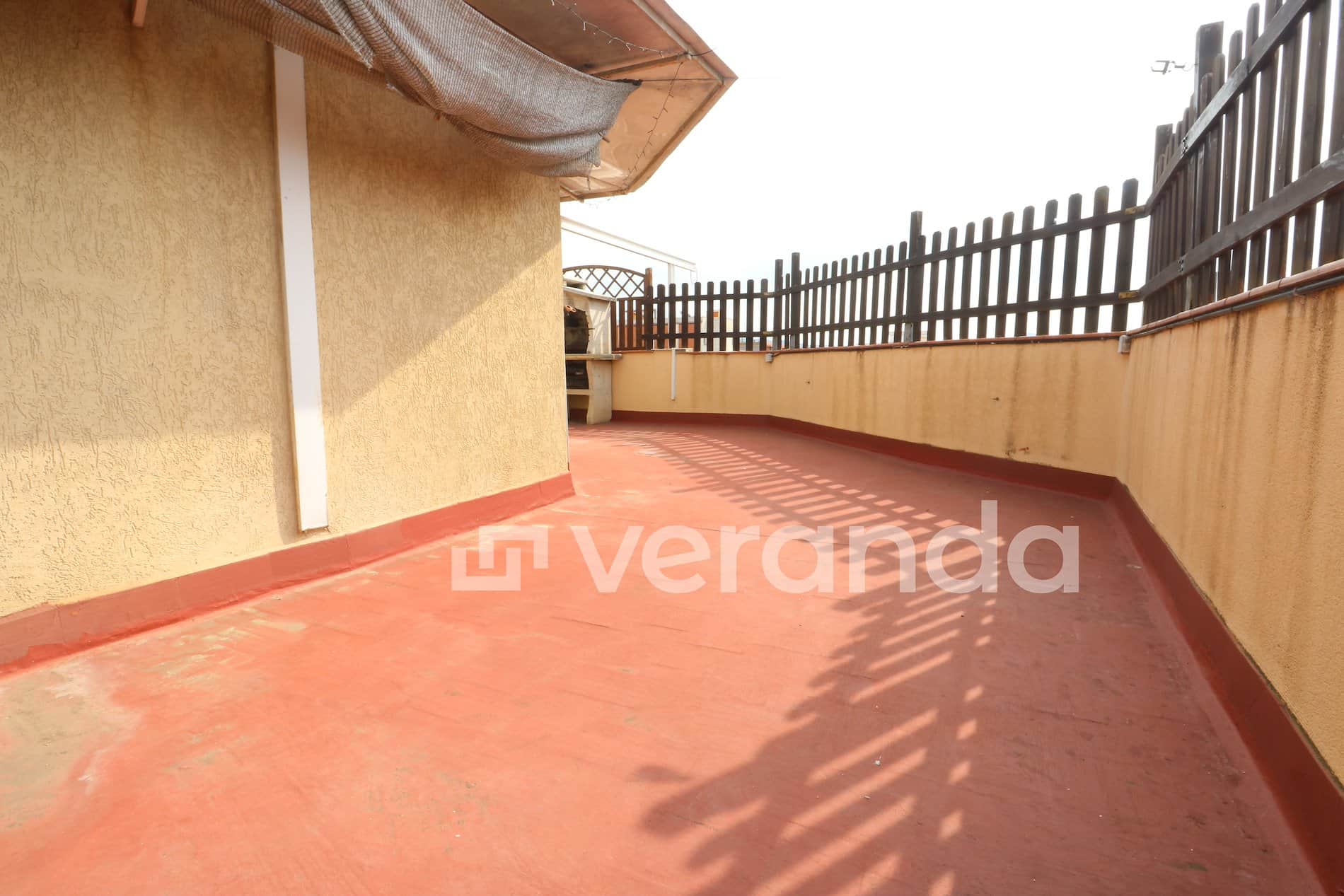 ATICO REFORMADO 103 M2 3 HABITACIONES TERRAZA DE 29 M2 - Foto 2