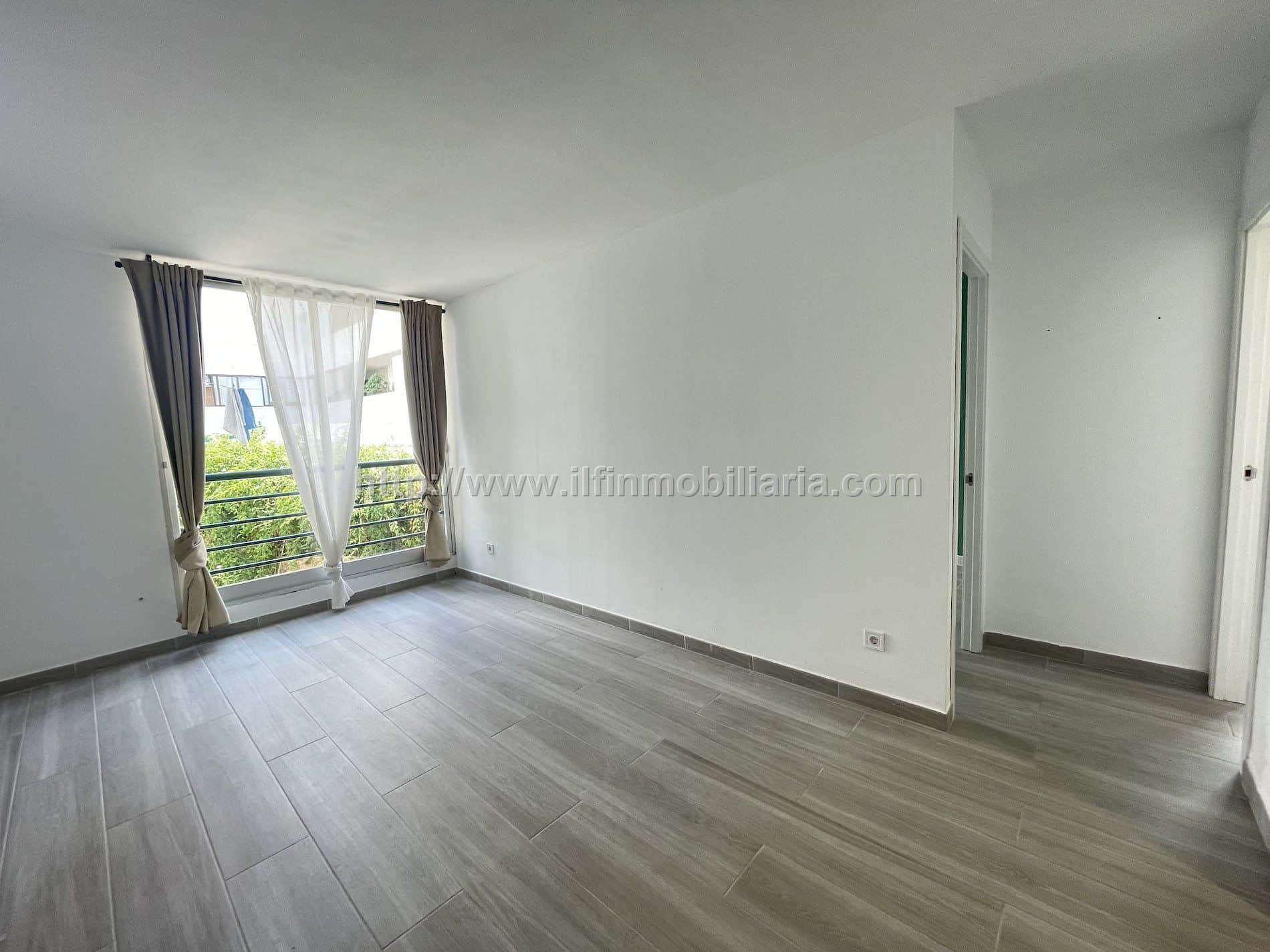 Se vende apartamento con inquilino hasta agosto 2028 - Foto 5