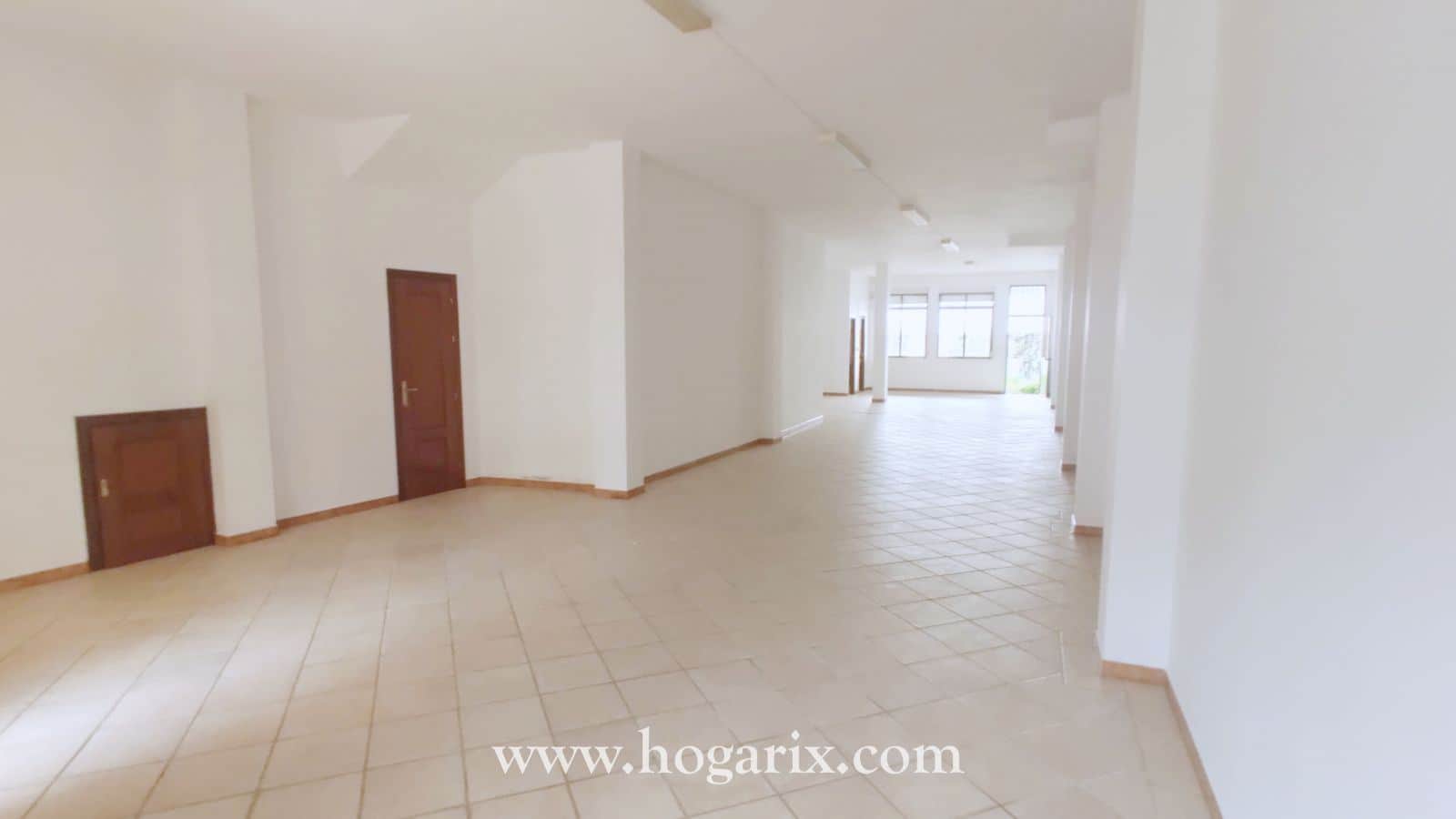 Local comercial en Villanueva de los Castillejos - Foto 3