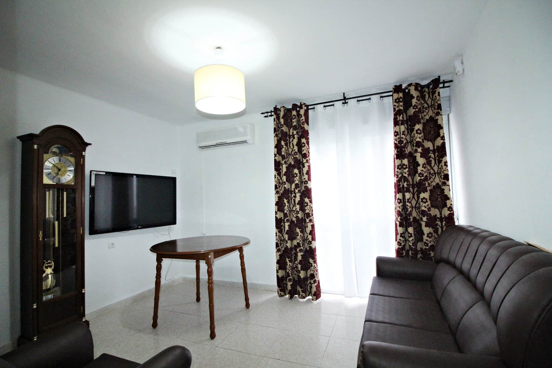 Piso - Guadalupe, Huelva - Foto 1