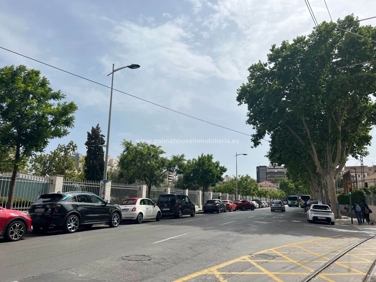 AMPLIO LOCAL DIAFANO EN PARQUE ESTACIONES!!! - Foto 3