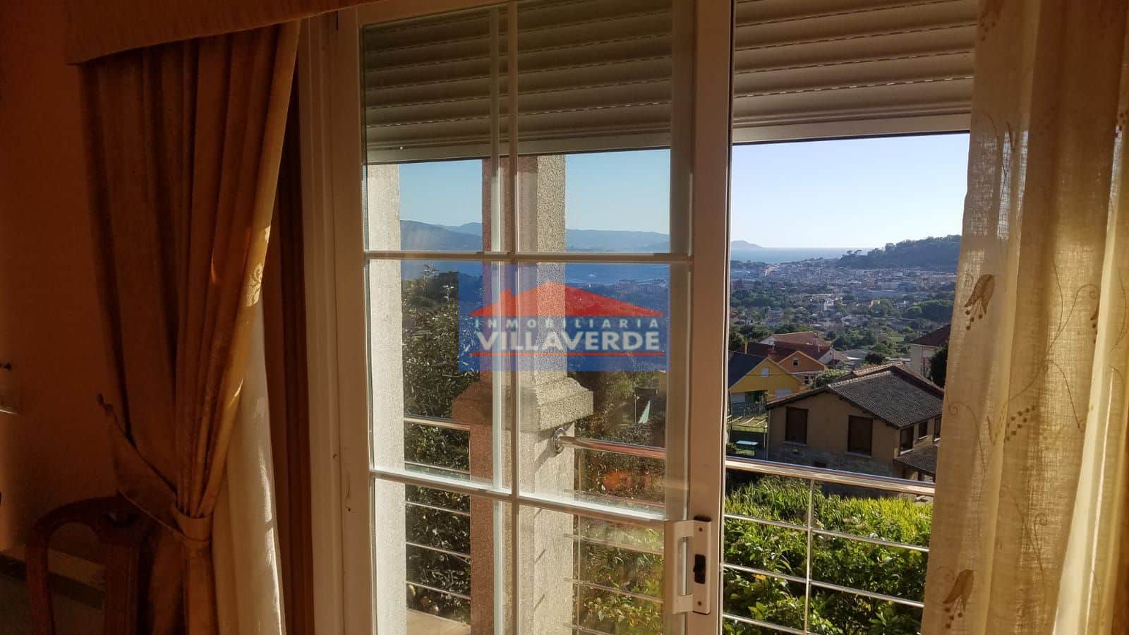 CHALET A LA VENTA CON VISTAS AL MAR EN COIRO - Foto 3