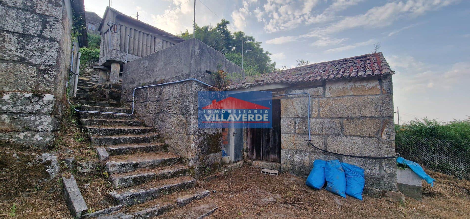 CASA DE PIEDRA PARA REHABILITAR INTEGRALMENTE EN ZONA DE HIO - Foto 2