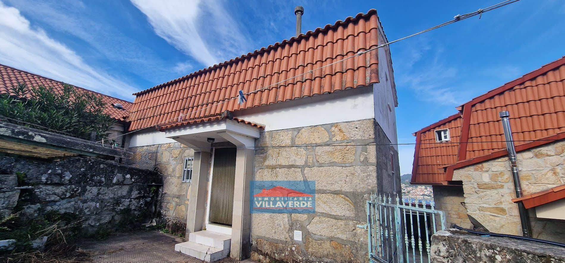 CASA DE PIEDRA EN HÍO CON FINCA Y VISTAS A LA RIA - Foto 2