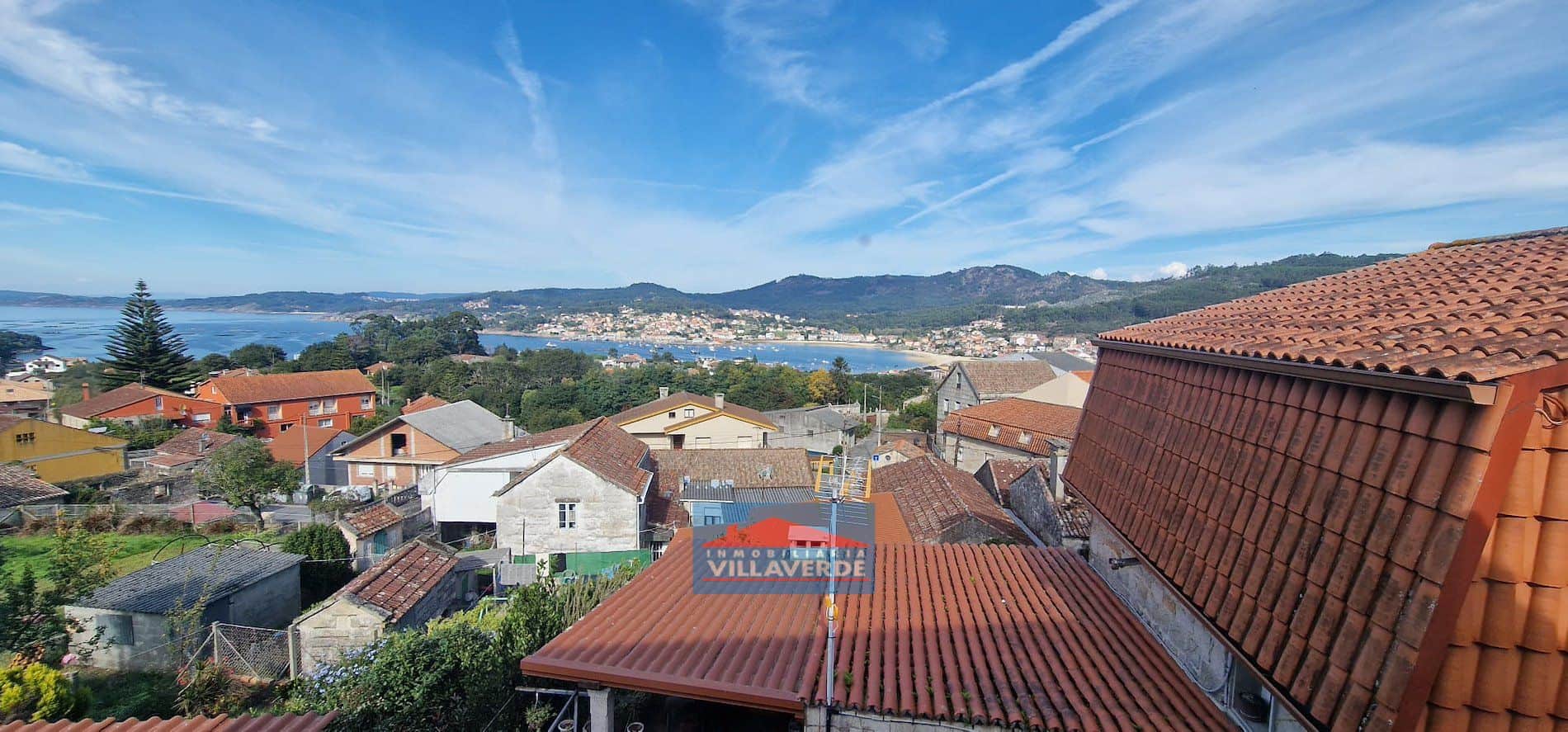 CASA DE PIEDRA EN HÍO CON FINCA Y VISTAS A LA RIA - Foto 3