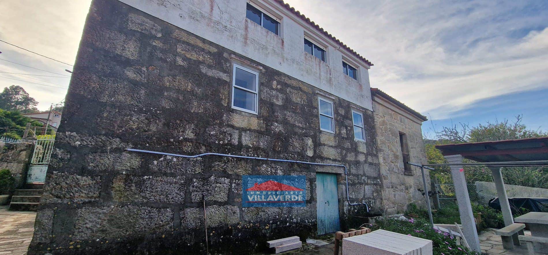 CASA DE PIEDRA EN HÍO CON FINCA Y VISTAS A LA RIA - Foto 5