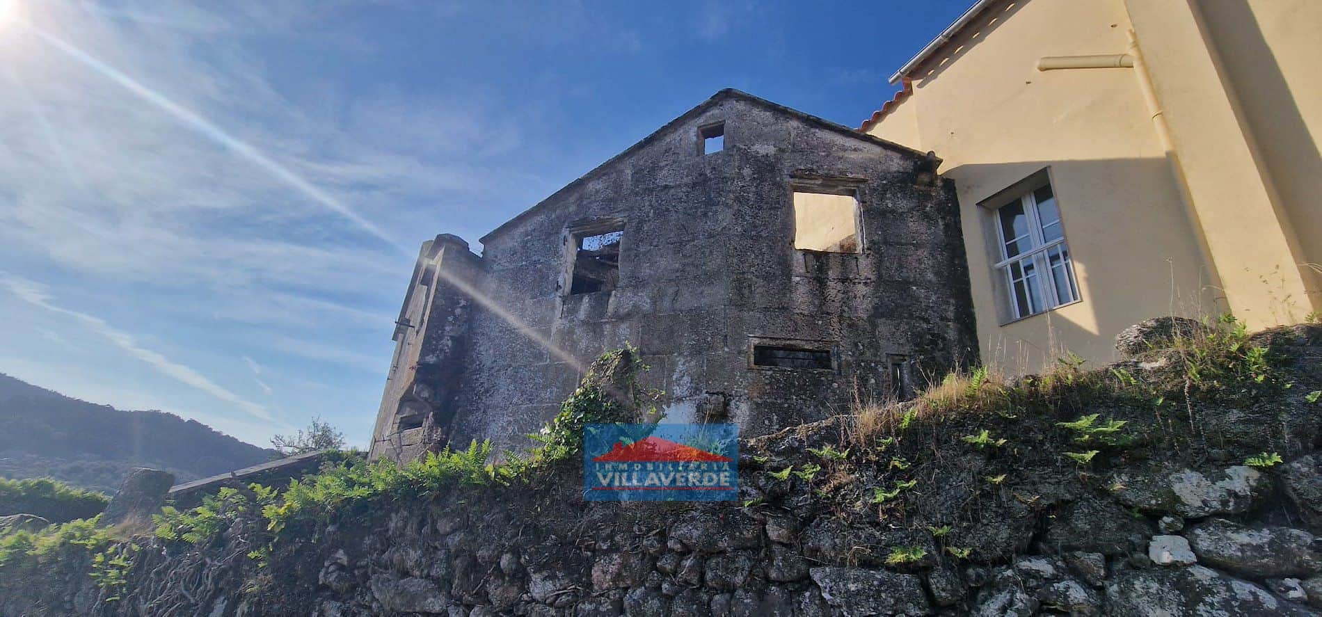 CASA DE PIEDRA PARA RESTAURAR CON GRAN TERRENO - Foto 4