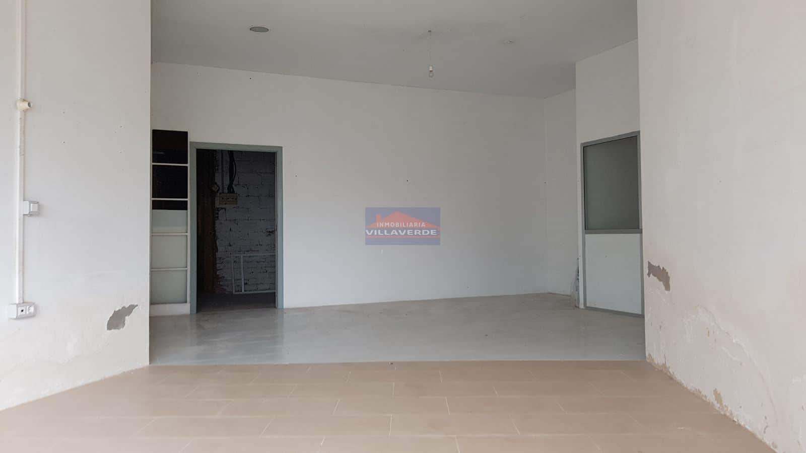 LOCAL COMERCIAL EN ALQUILER CERCA DE LA PLAYA DE RODEIRA - Foto 4