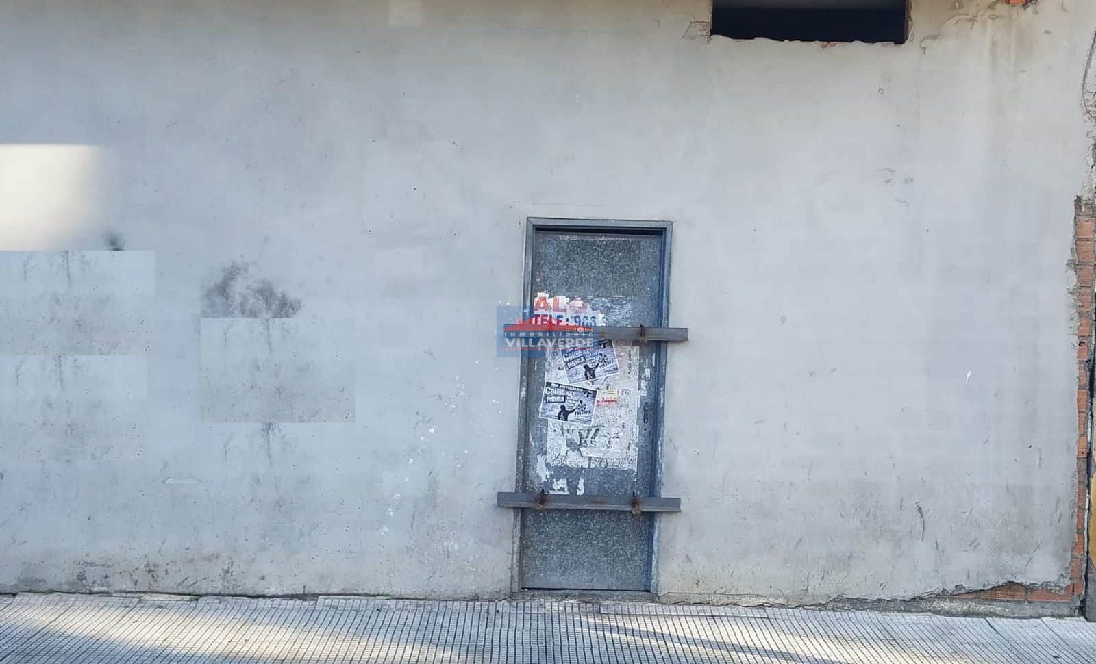 Local comercial en venta en Cangas - Foto 2