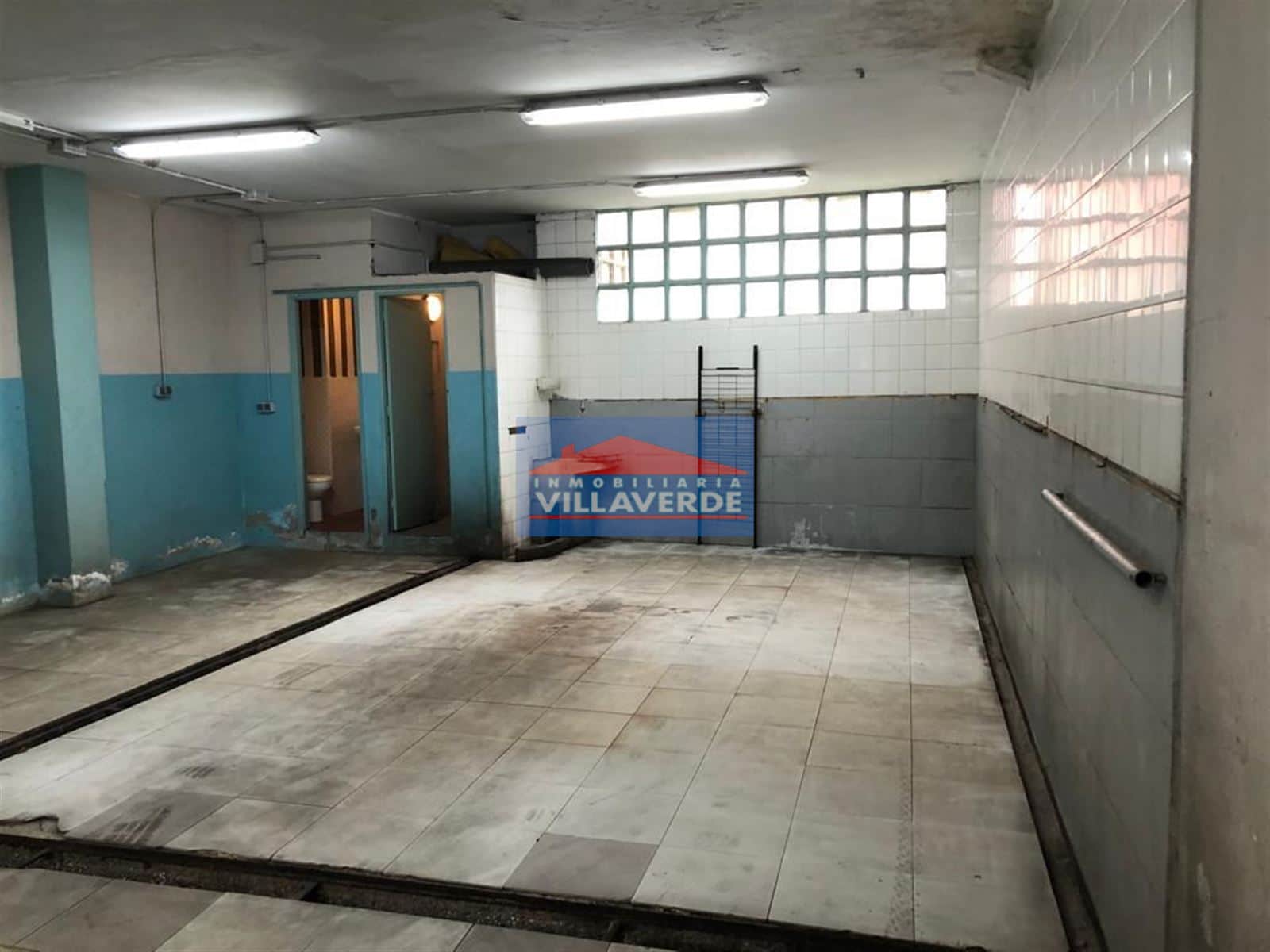Local comercial en alquiler en Cangas - Foto 3