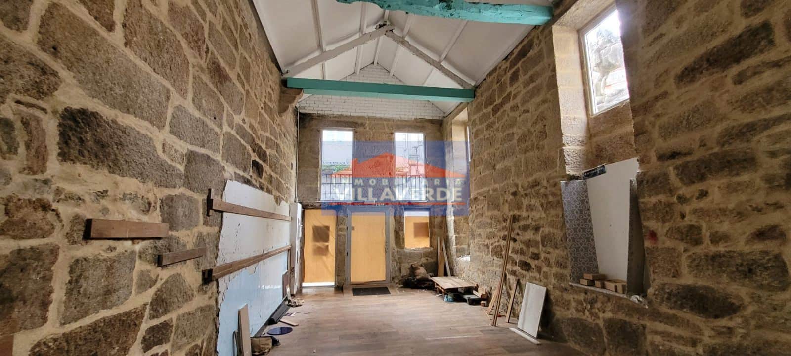 LOCAL COMERCIAL EN EL CENTRO DE CANGAS - Foto 2