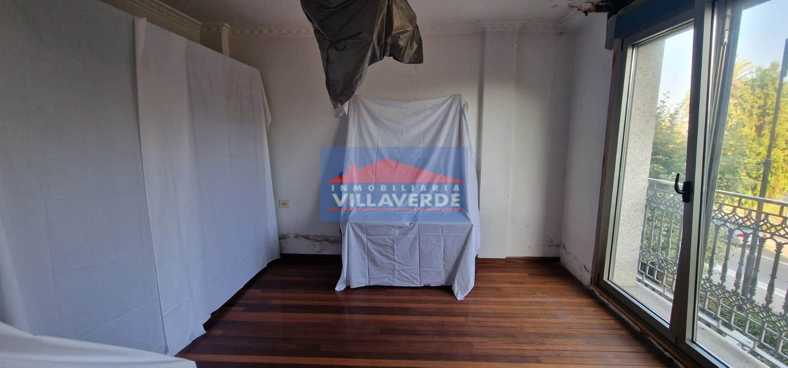 LOCAL COMERCIAL EN 1º LÍNEA DE GRANDES DIMENSIONES EN ALQUILER - Foto 4