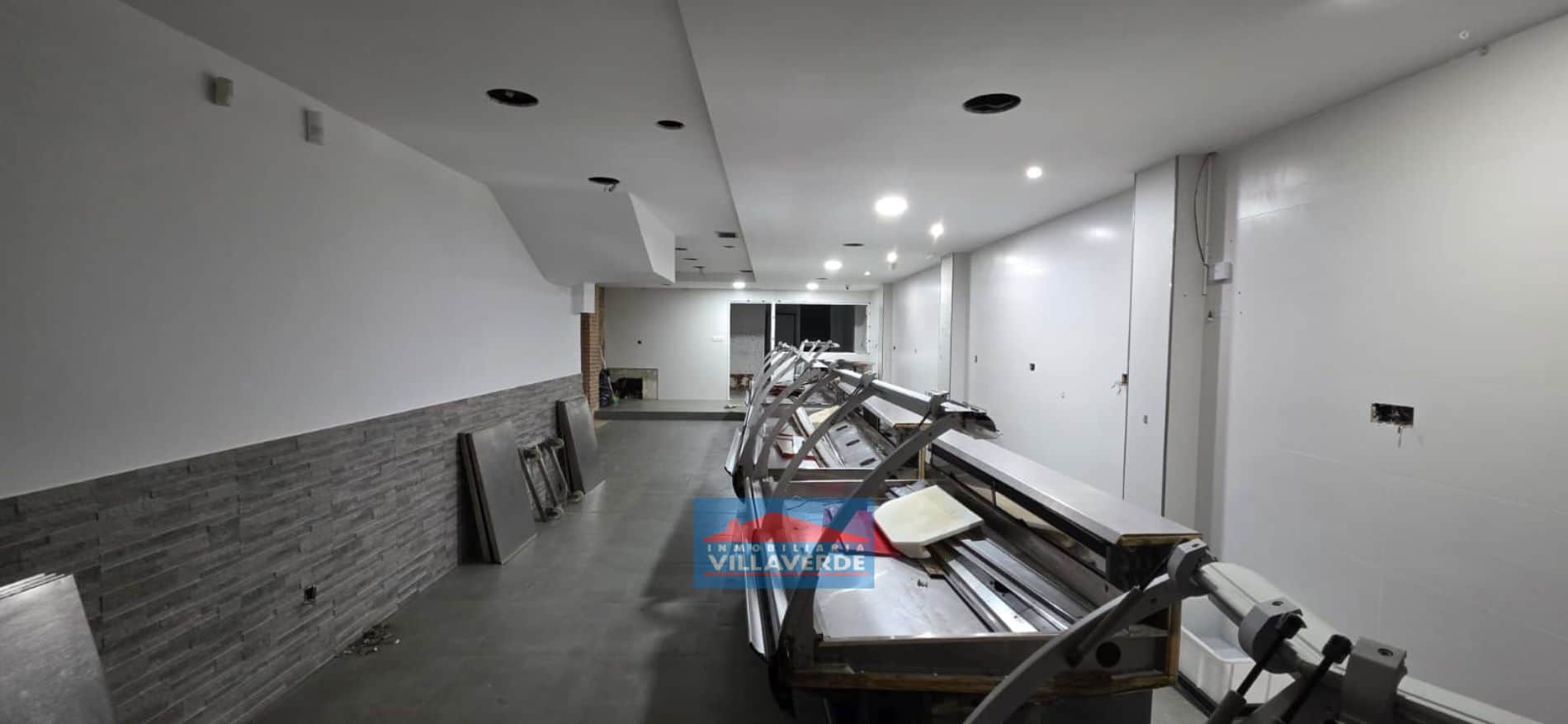 Local comercial en alquiler en Cangas - Foto 3