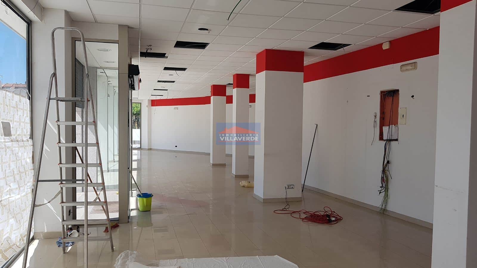 BAJO DE GRANDES DIMENSIONES ACONDICIONADO EN CANGAS - Foto 4