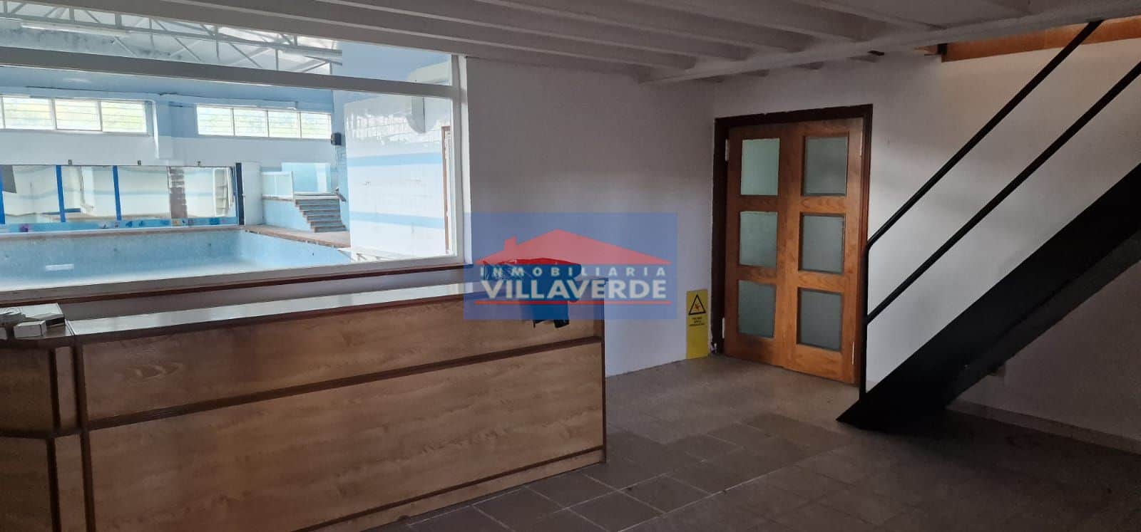 Nave comercial en venta en Cangas - Foto 1