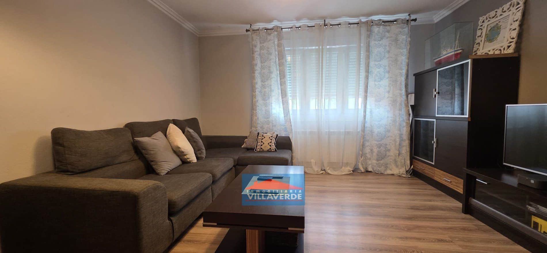 Piso en venta en Cangas - Foto 1