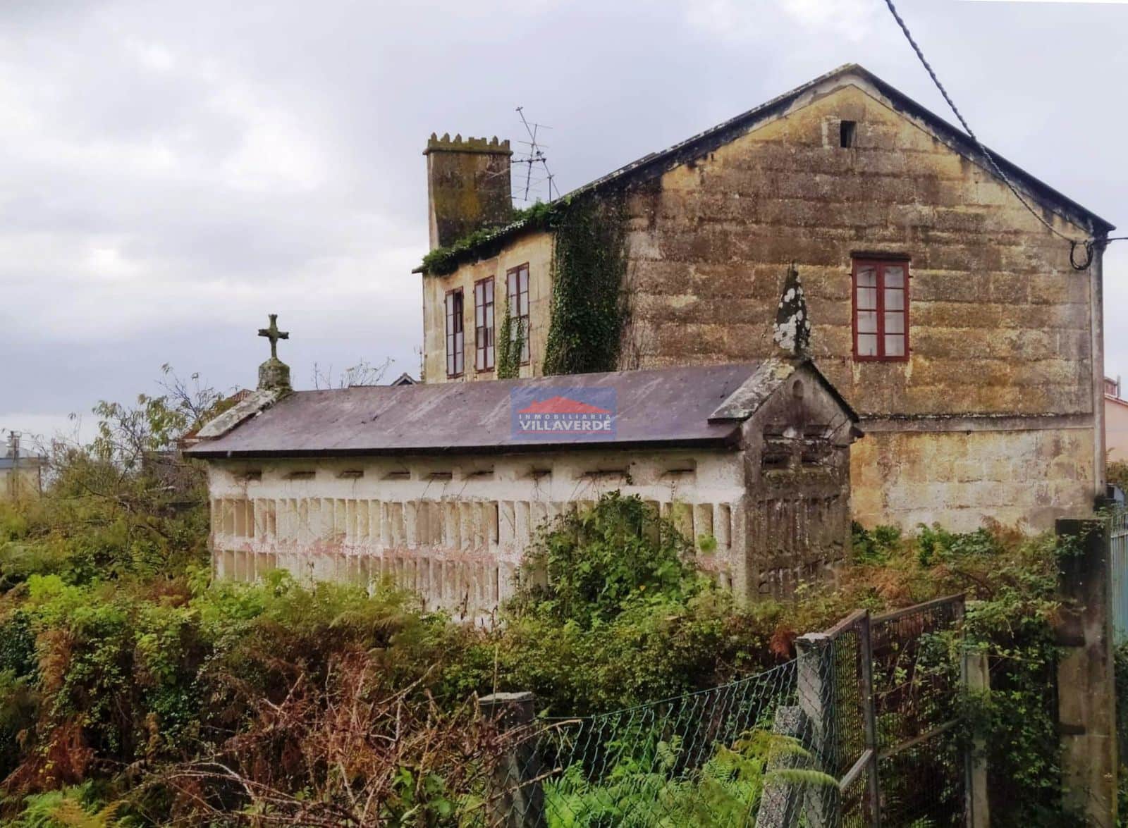 TERRENO EDIFICABLE CON  ACCESO A LA PLAYA - Foto 1